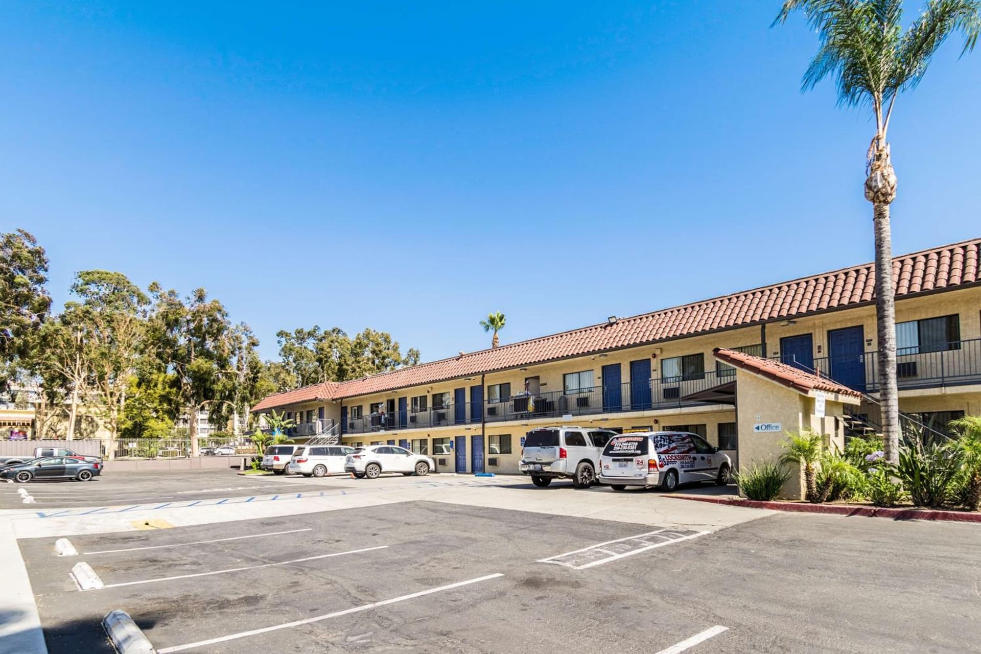 Motel 6 Riverside, CA - UCR East gallery photo in Riverside, CA — image 16