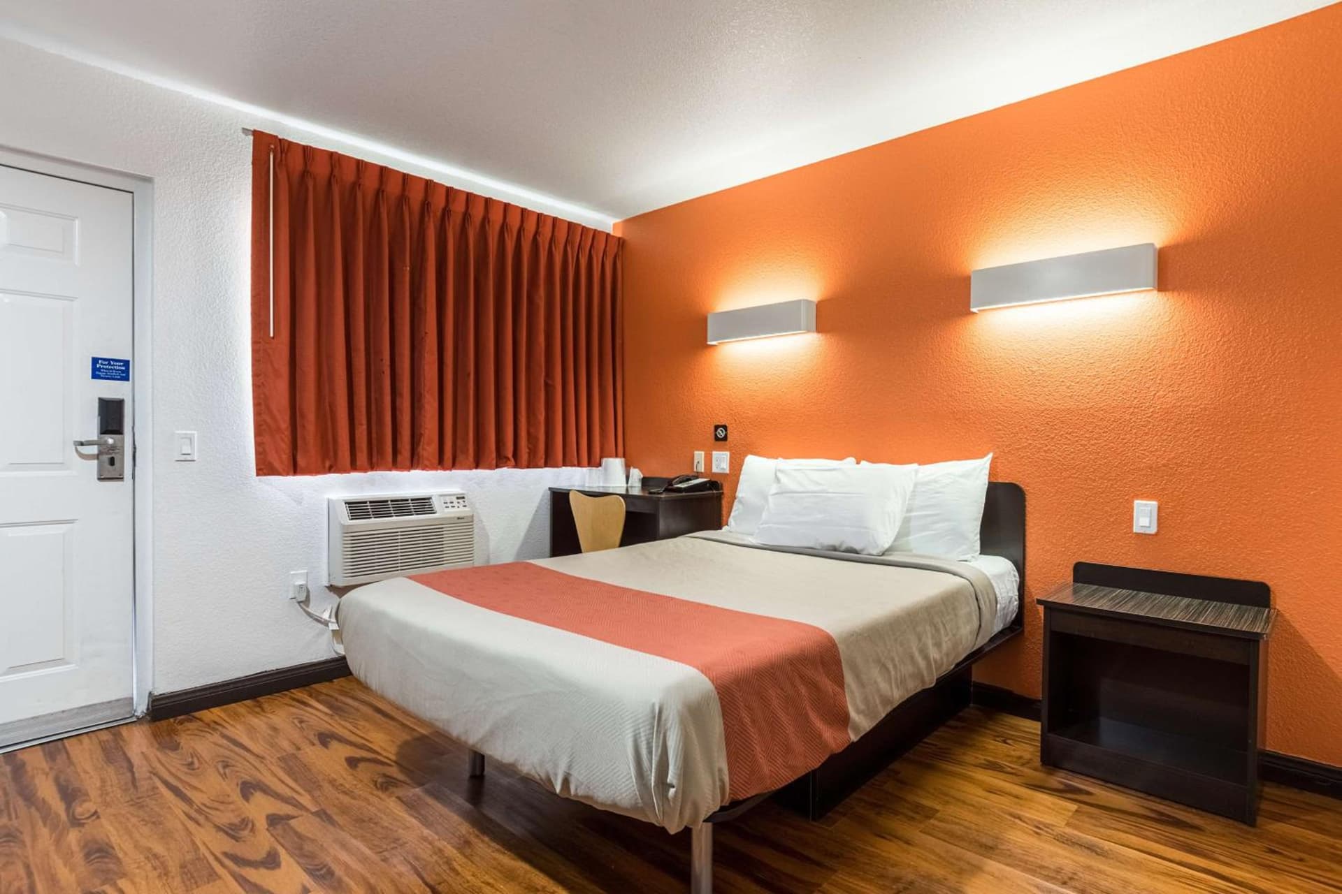 Motel 6 Riverside, CA - UCR East gallery photo in Riverside, CA — image 14