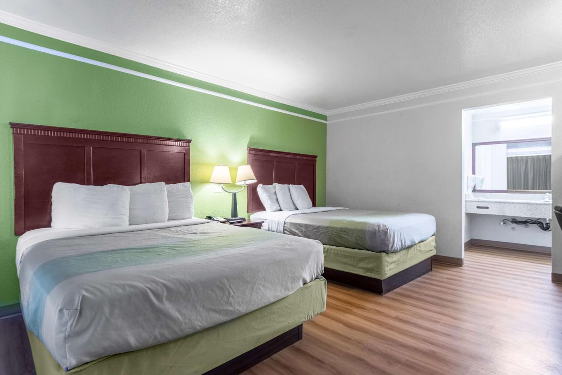 Motel 6-Kingsburg, CA property views in Kingsburg, CA — gallery photo 3
