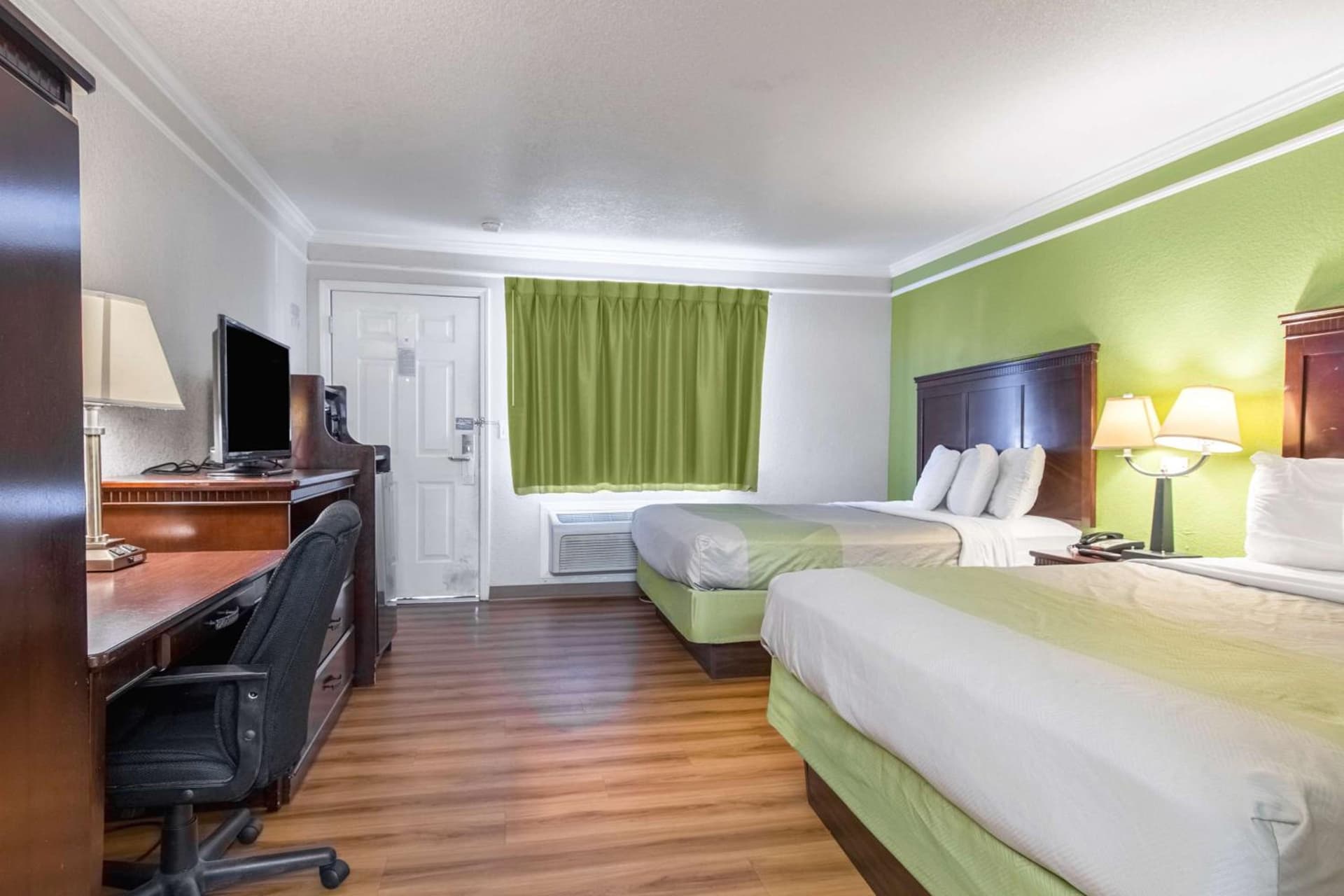 Motel 6-Kingsburg, CA gallery photo in Kingsburg, CA — image 19
