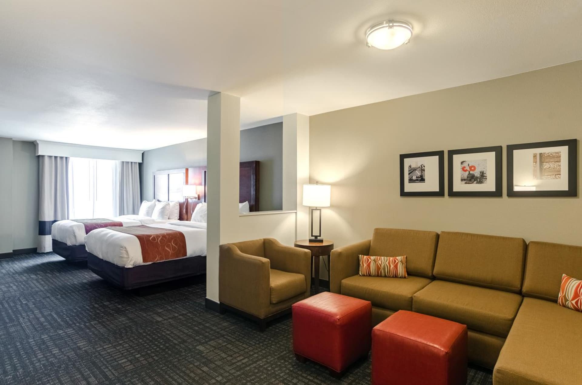 Comfort Suites Loveland gallery photo in Loveland, CO — image 11