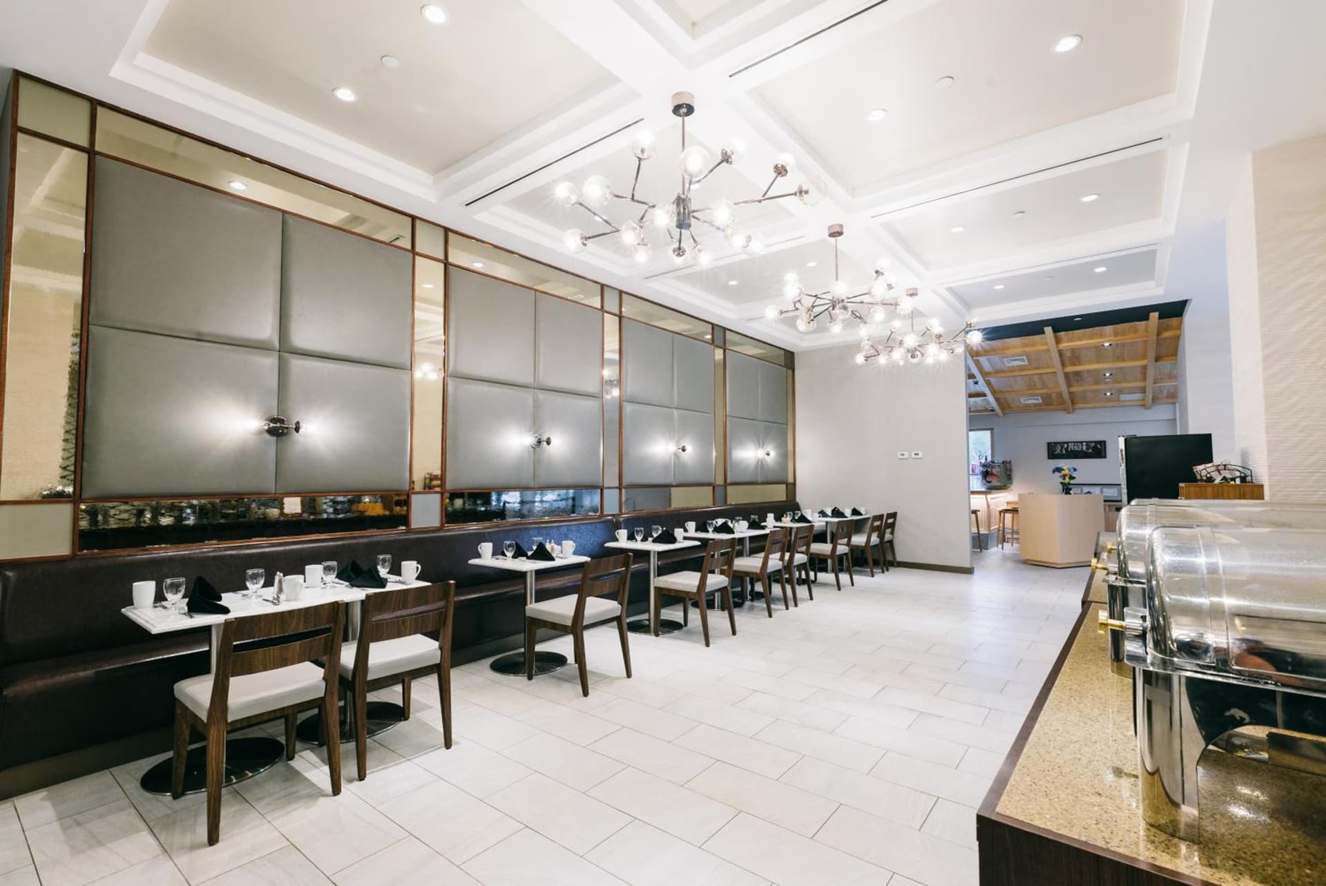APA Hotel Woodbridge gallery photo in Iselin, NJ — image 22
