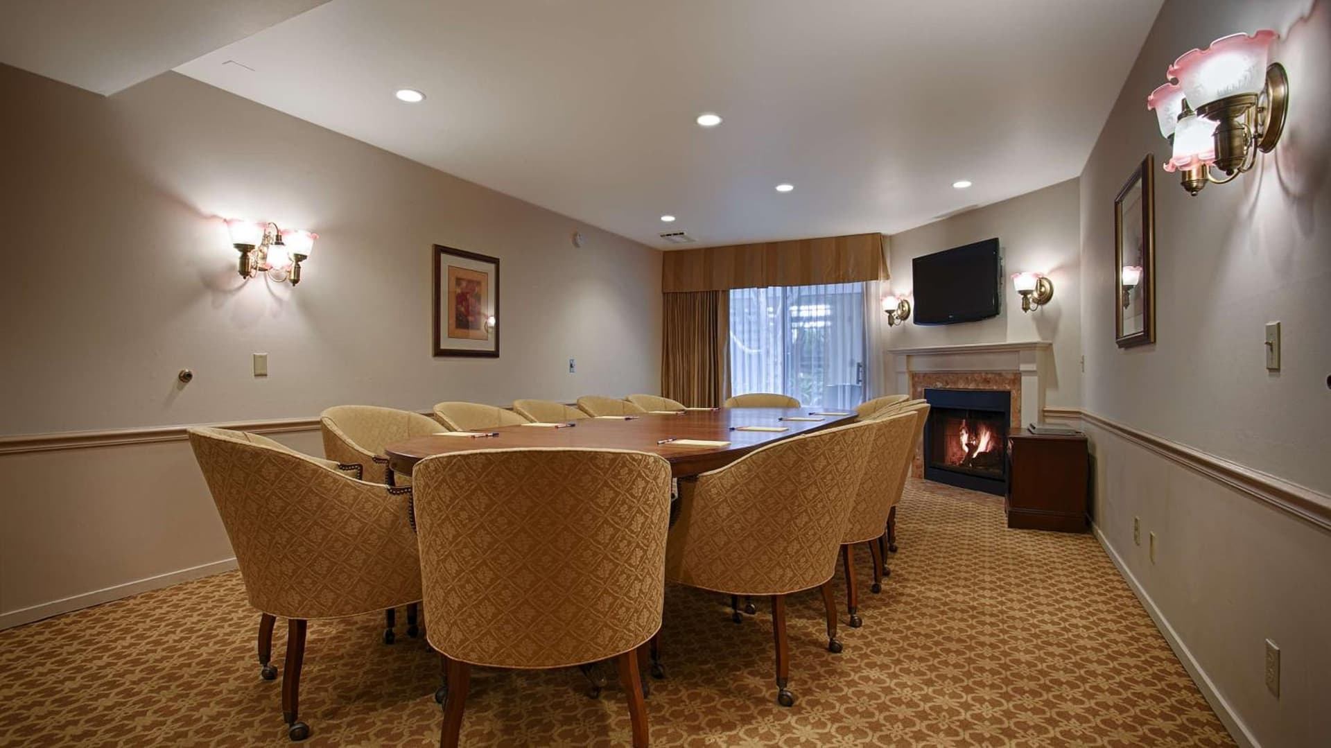 Victorian Inn gallery photo in Monterey, CA — image 29