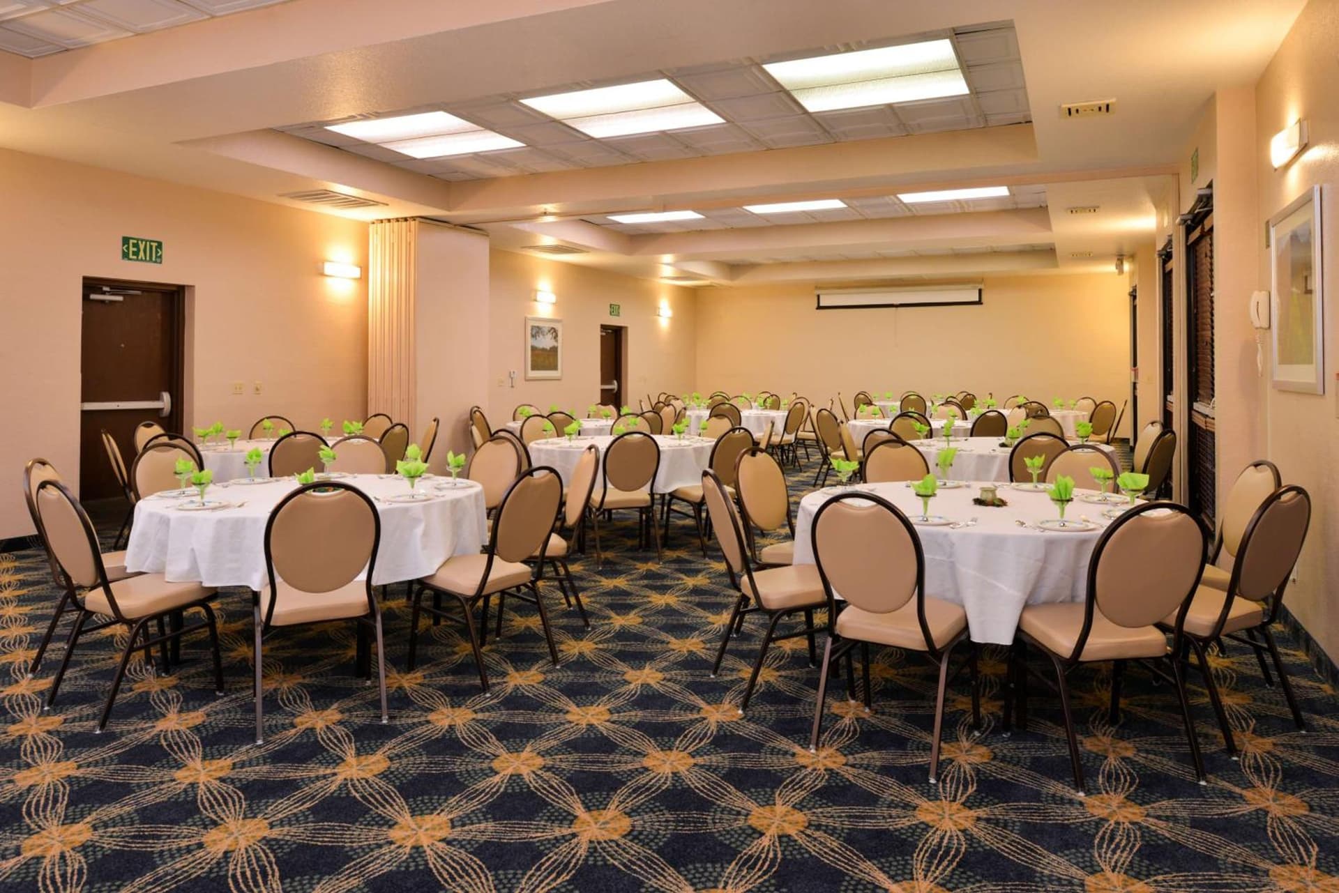 Best Western Plus Heritage Inn Ontario Rancho Cucamonga gallery photo in Rancho Cucamonga, CA — image 4