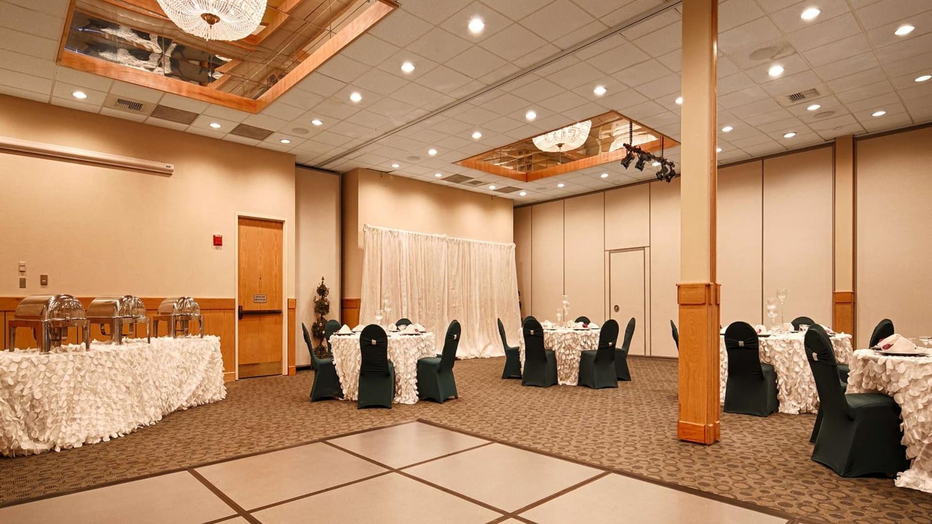 Best Western Plus Silverdale Beach Hotel gallery photo in Silverdale, WA — image 41