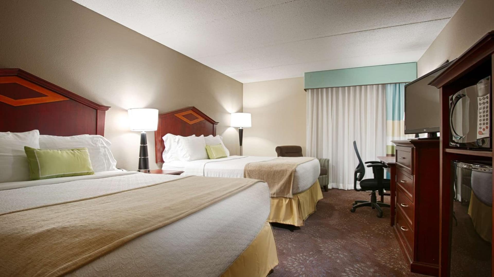 Best Western Plus Willmar property views in Willmar, MN — gallery photo 3