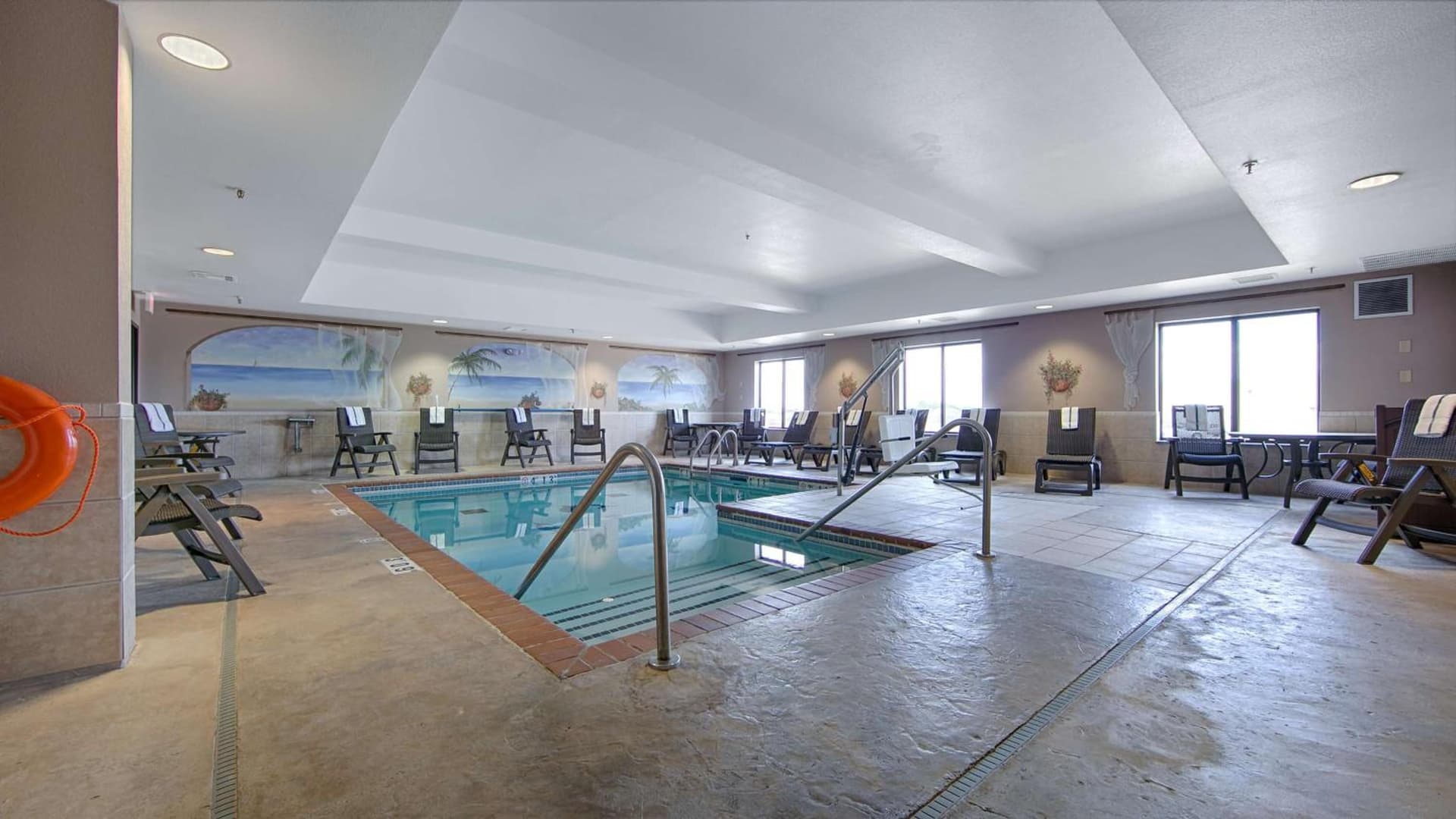 Best Western PLUS Memorial Inn property views in Oklahoma City, OK — gallery photo 3