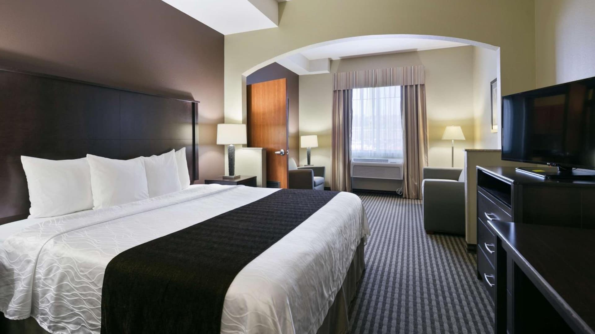 Best Western Plus Port of Camas-Washougal Convention Center gallery photo in Washougal, WA — image 25