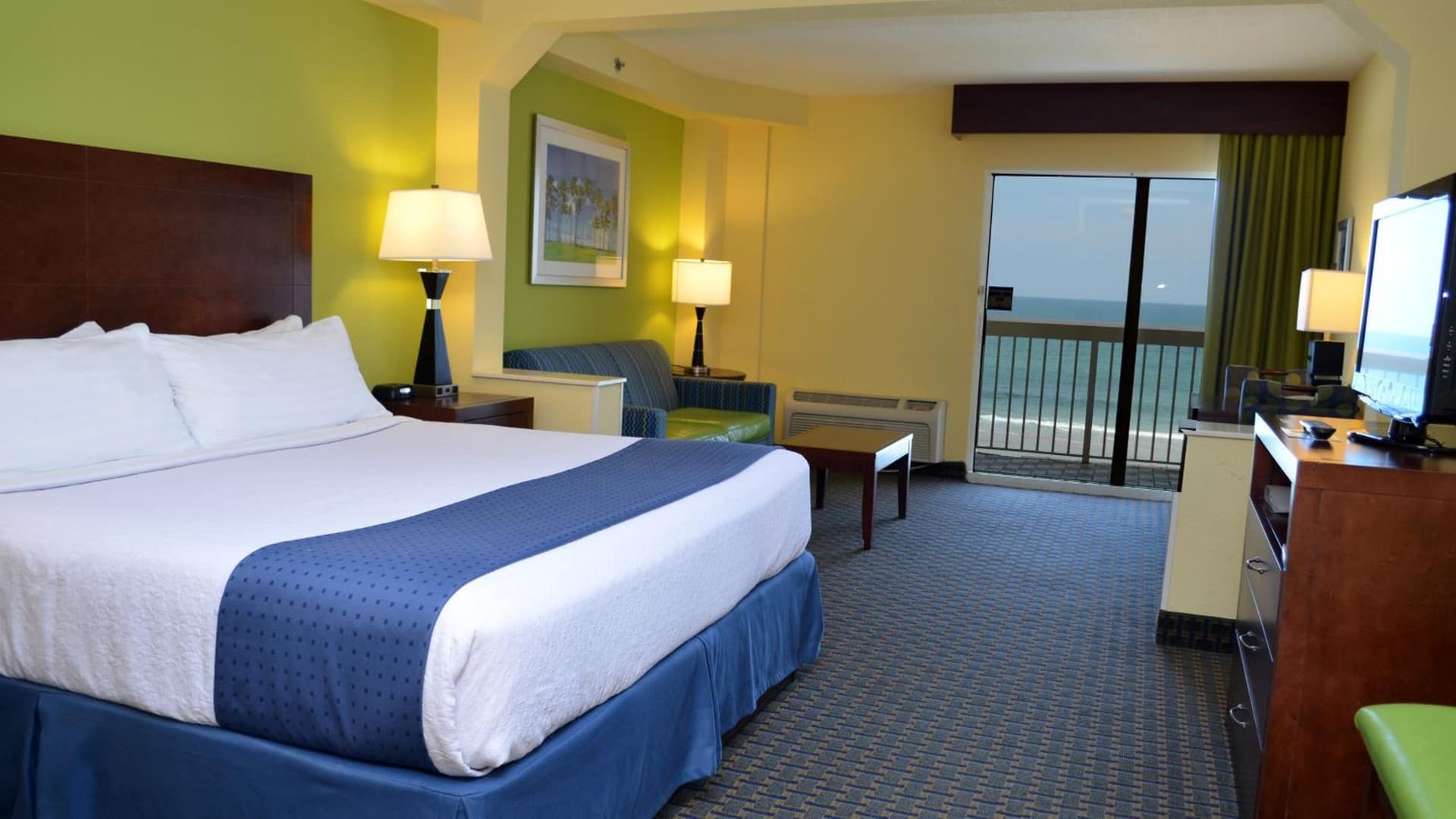 Holiday Inn Hotel & Suites Daytona Beach On The Ocean by IHG property views in Daytona Beach, FL — gallery photo 3