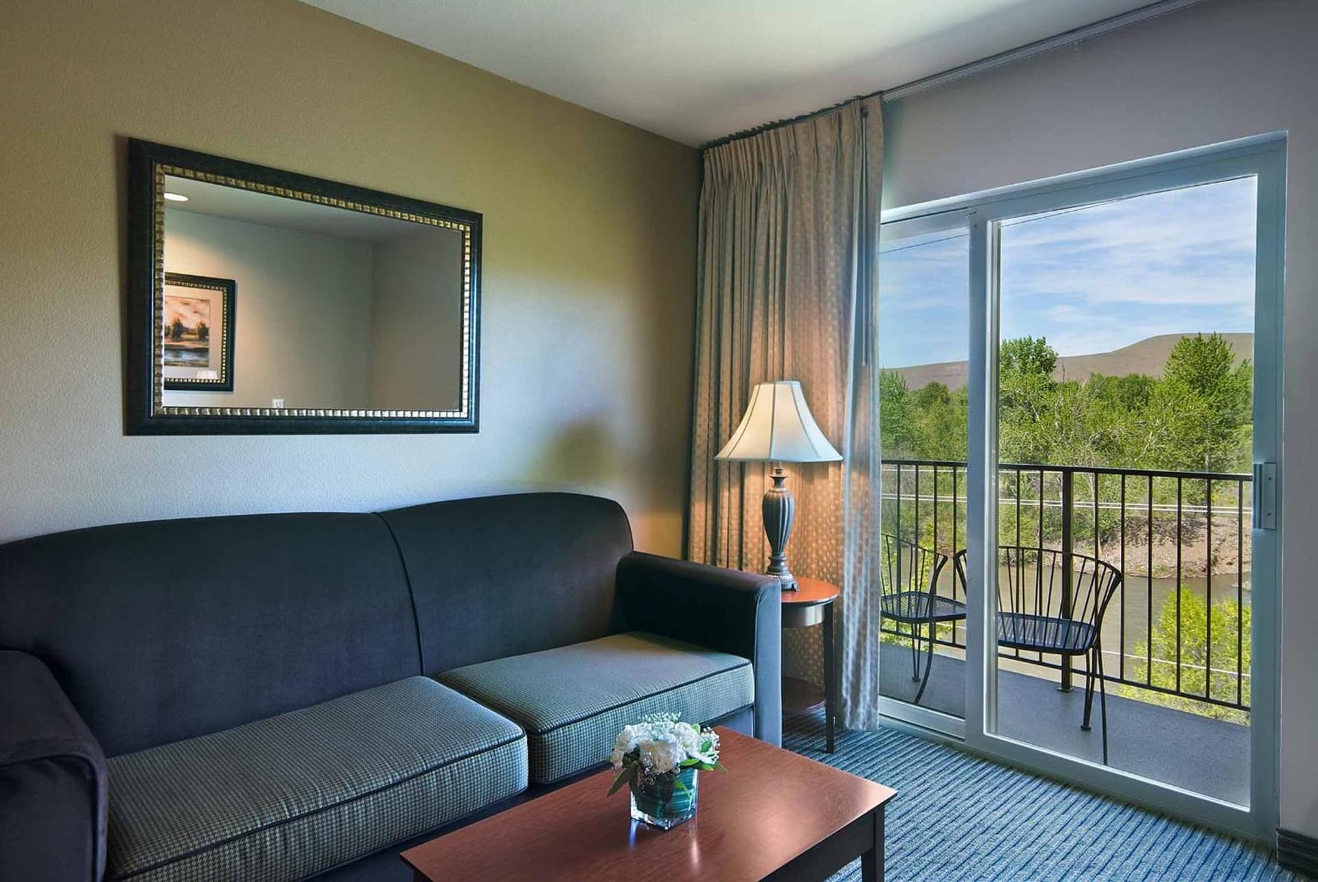 Oxford Suites Yakima gallery photo in Yakima, WA — image 29