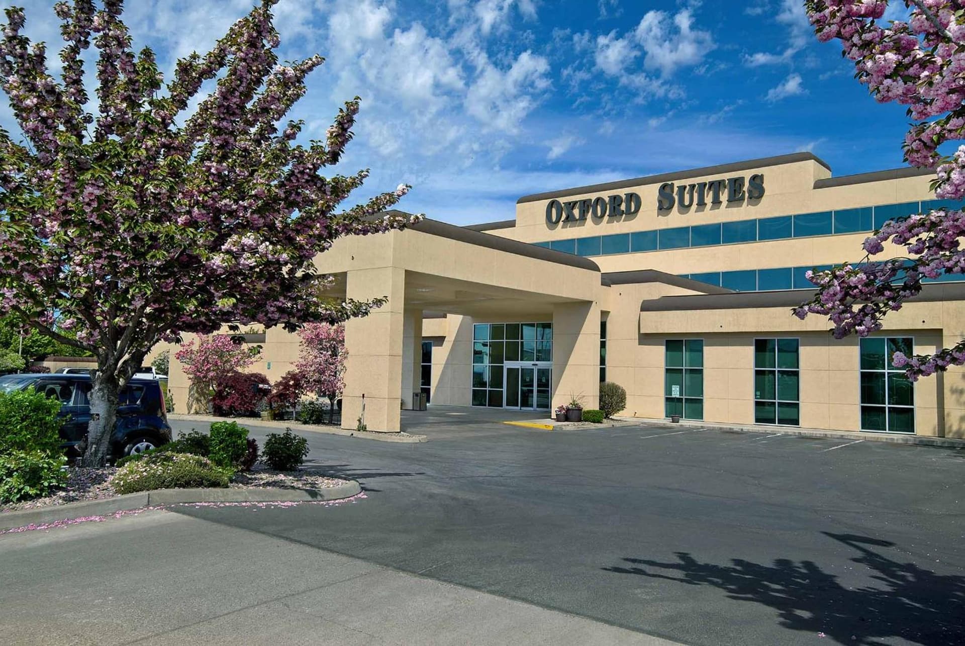 Oxford Suites Yakima featured exterior or lobby in Yakima, WA — similar hotel