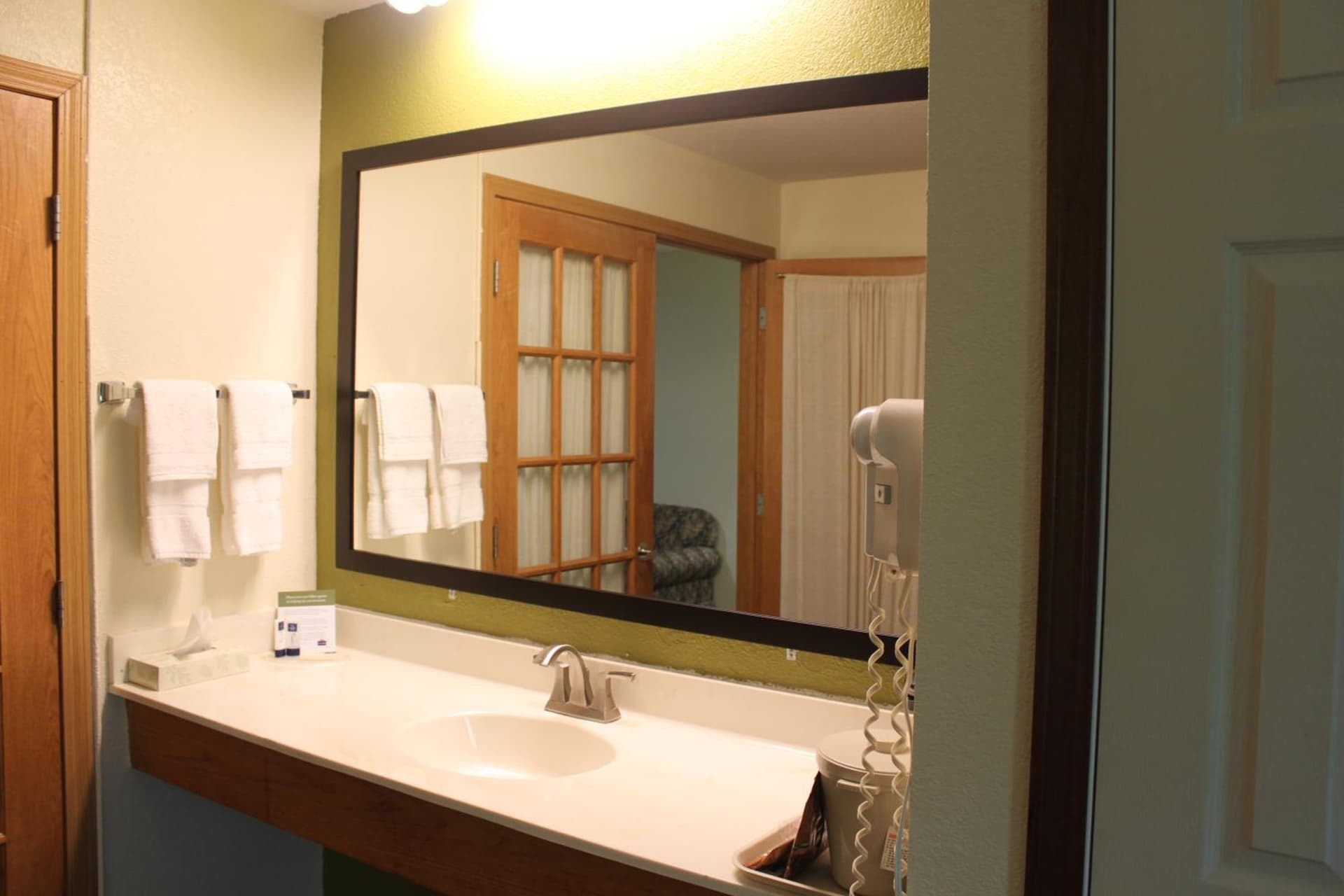 AmericInn by Wyndham West Burlington interior in West Burlington, IA — gallery photo 2