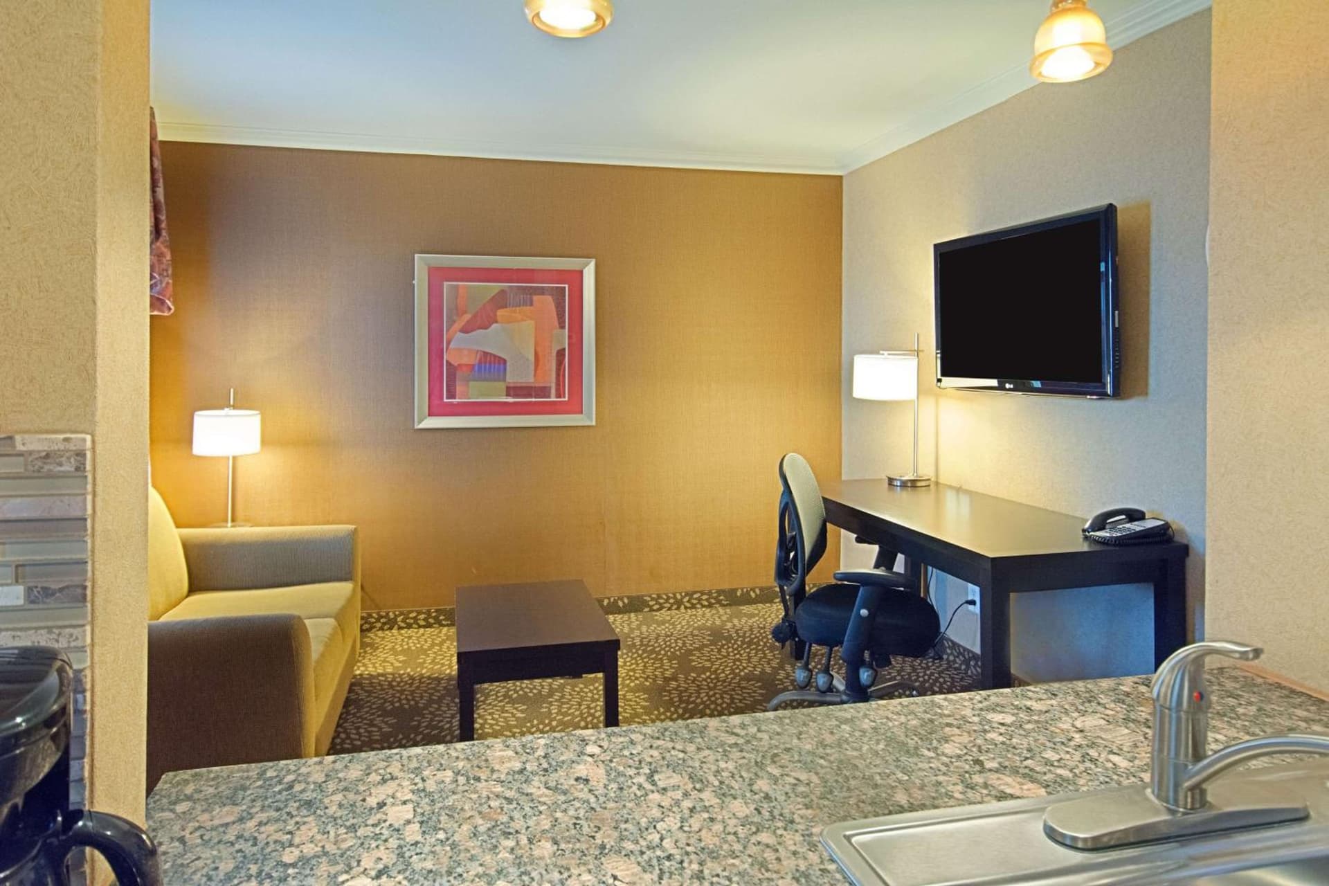Best Western Yuma Mall Hotel & Suites gallery photo in Yuma, AZ — image 16