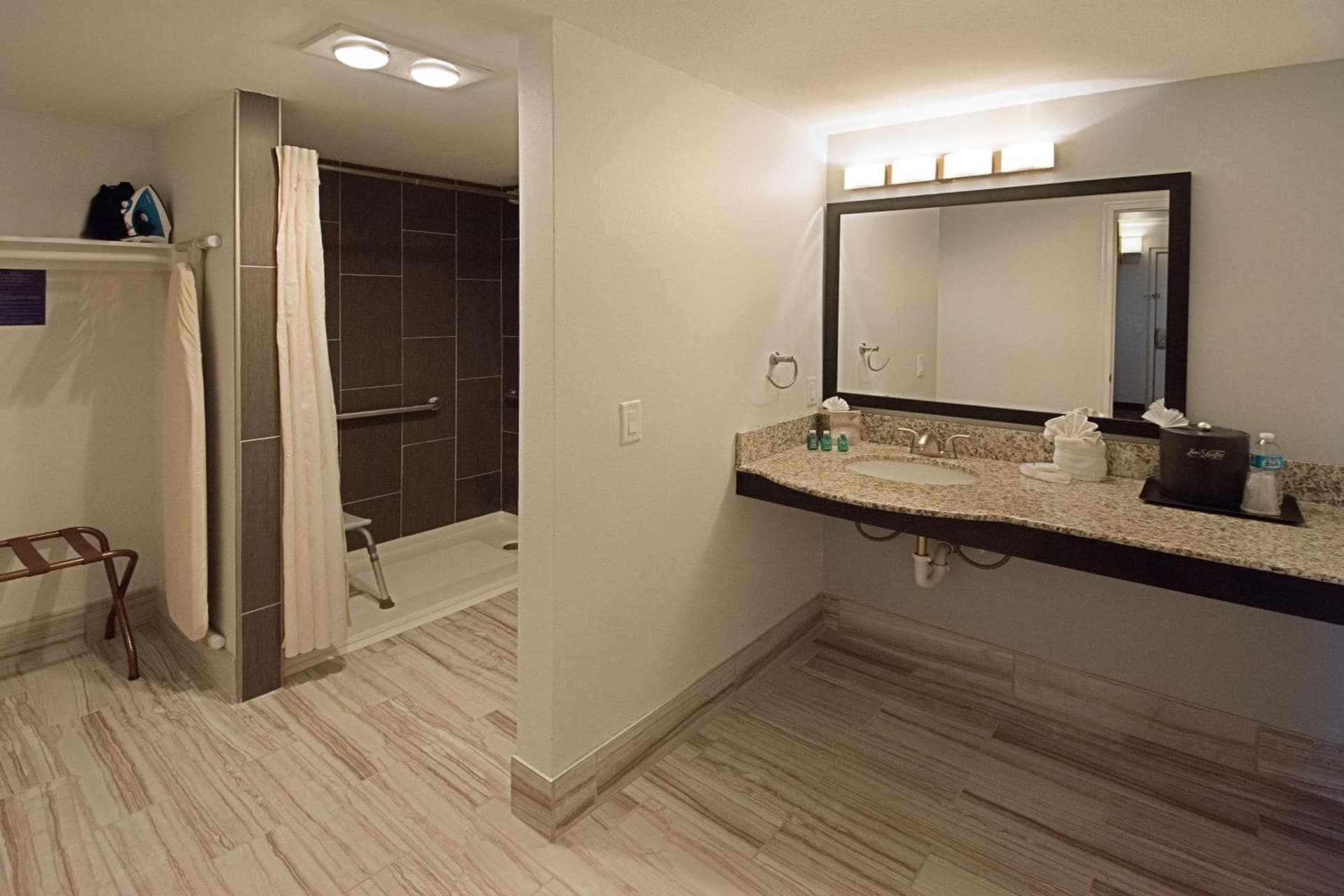 Best Western Yuma Mall Hotel & Suites gallery photo in Yuma, AZ — image 41