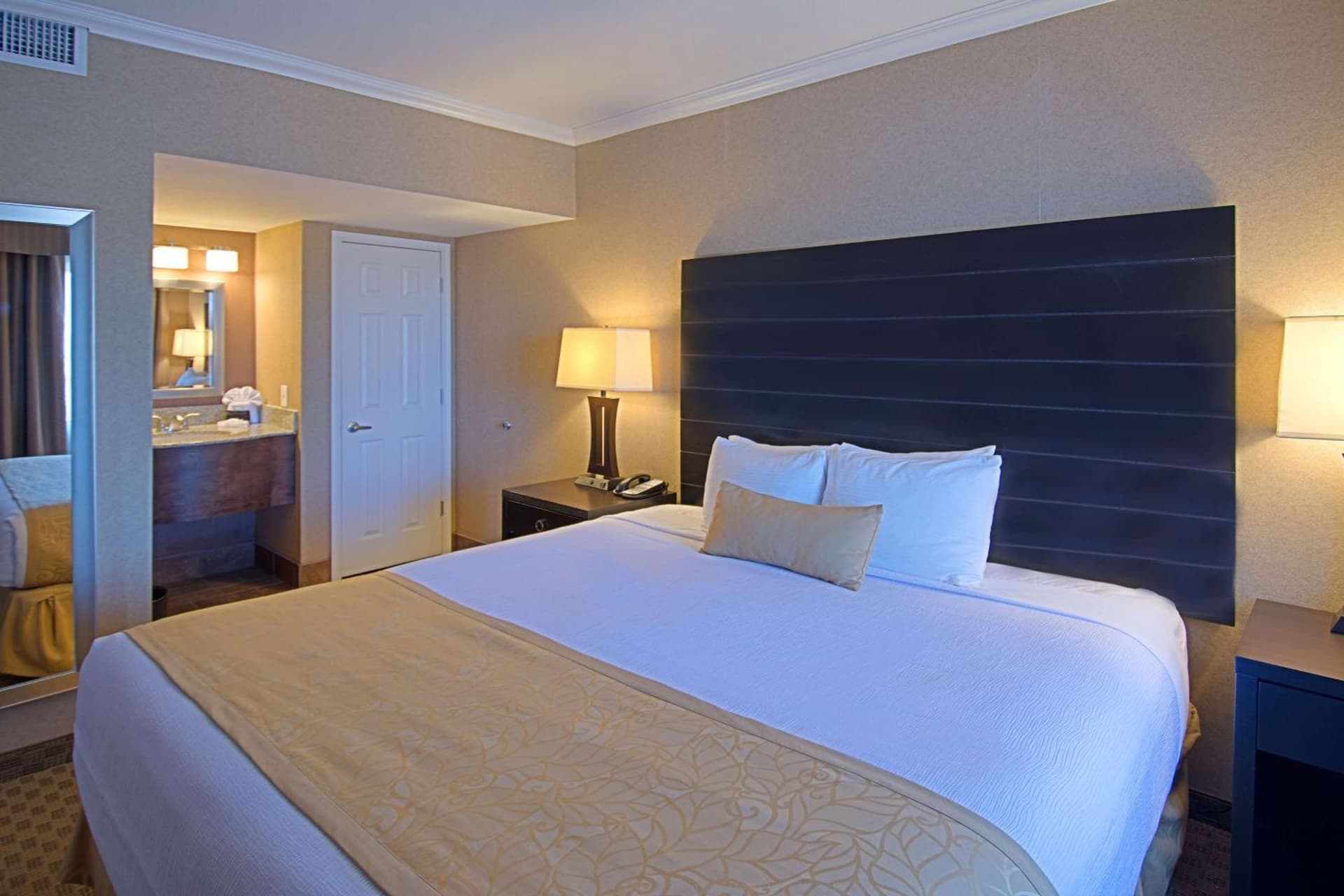 Best Western Yuma Mall Hotel & Suites gallery photo in Yuma, AZ — image 30