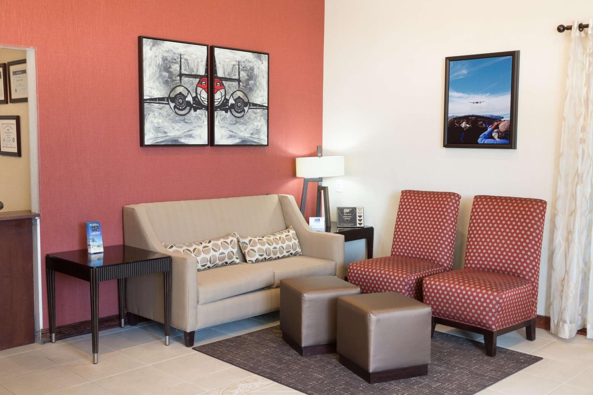 Best Western Desert Winds property views in Mojave, CA — gallery photo 3