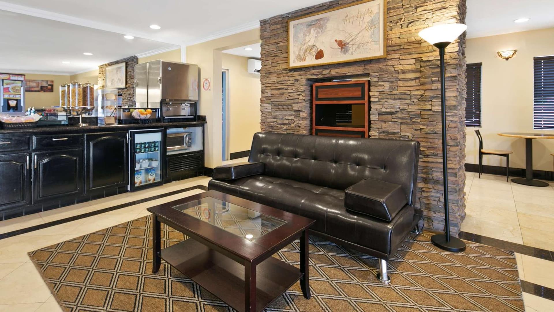 Best Western Westminster Inn interior in Westminster, CA — gallery photo 2