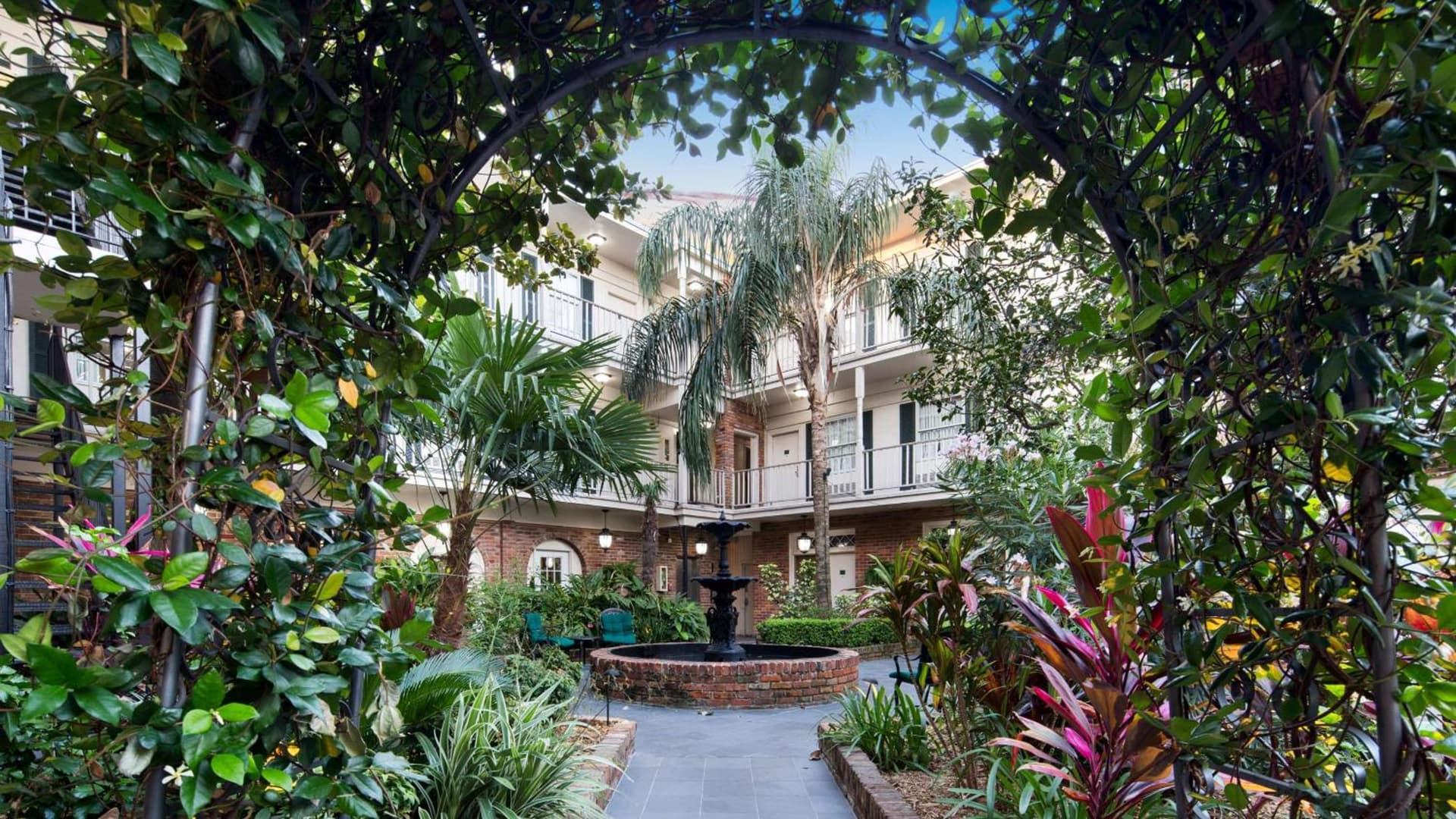 Best Western Plus French Quarter Courtyard Hotel gallery photo in New Orleans, LA — image 6