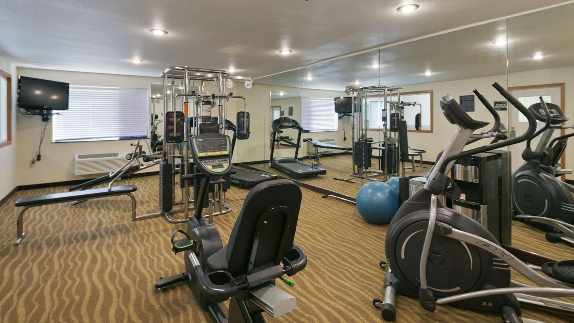 Best Western Tumwater-Olympia Inn interior in Tumwater, WA — gallery photo 2