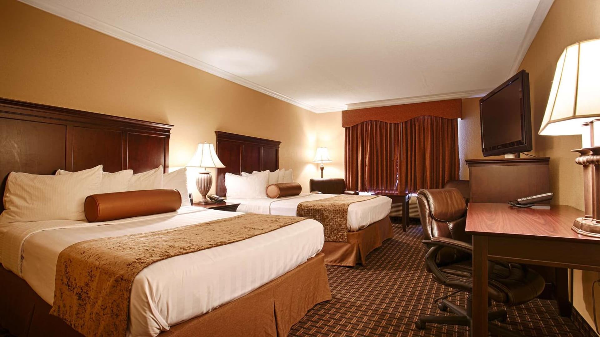 Best Western Plus Southpark Inn & Suites gallery photo in Tyler, TX — image 15