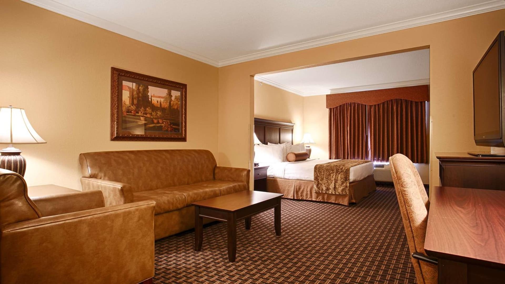 Best Western Plus Southpark Inn & Suites gallery photo in Tyler, TX — image 8