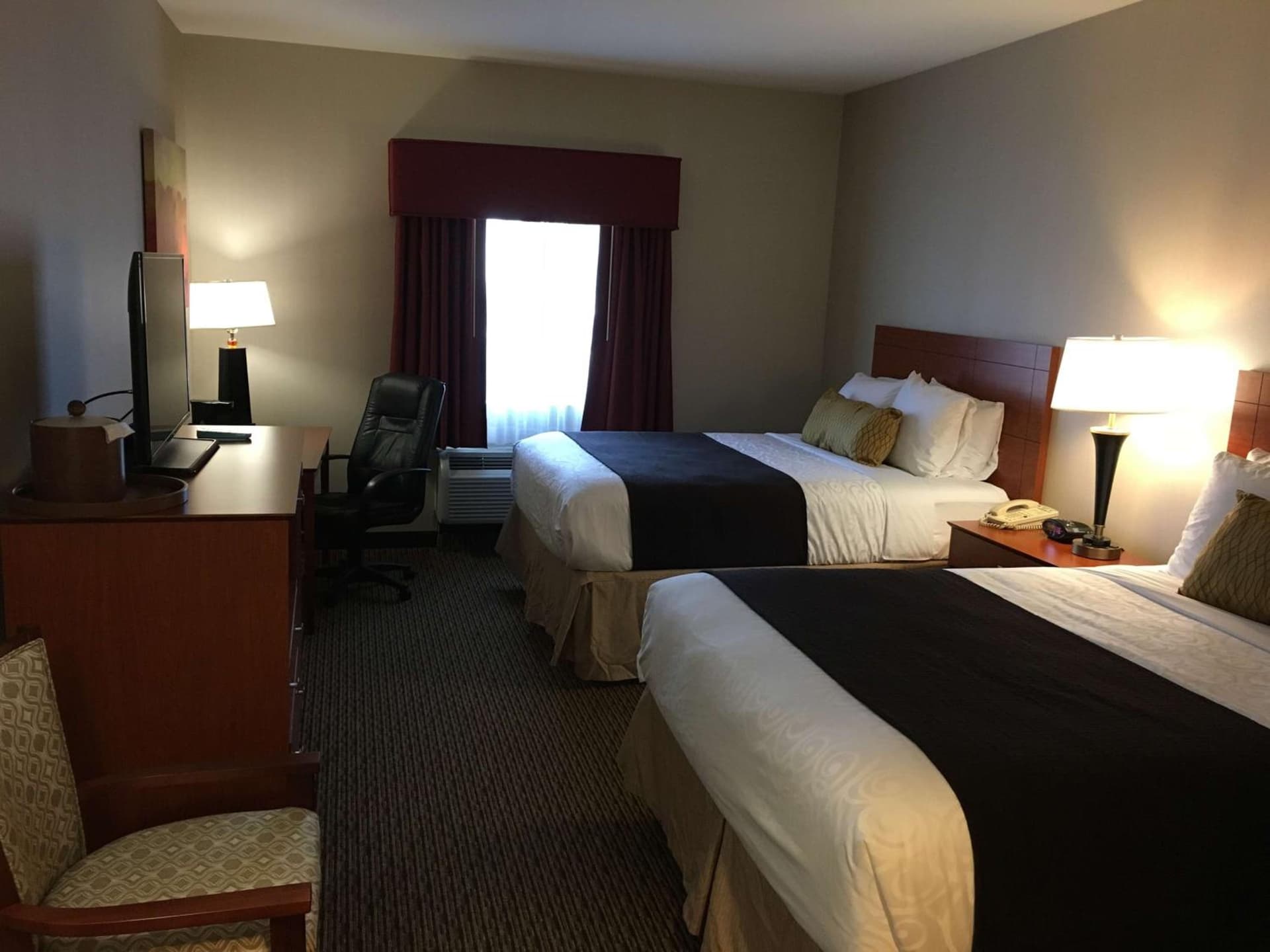 Best Western Plus Arrowhead Hotel gallery photo in Colton, CA — image 22