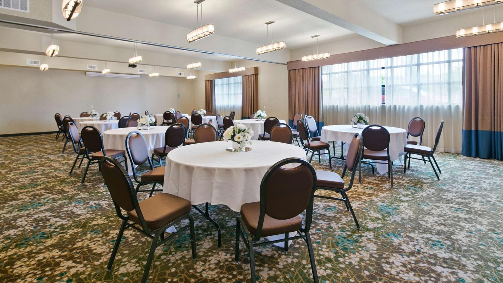 Best Western Liberty Inn DuPont JBLM gallery photo in DuPont, WA — image 19