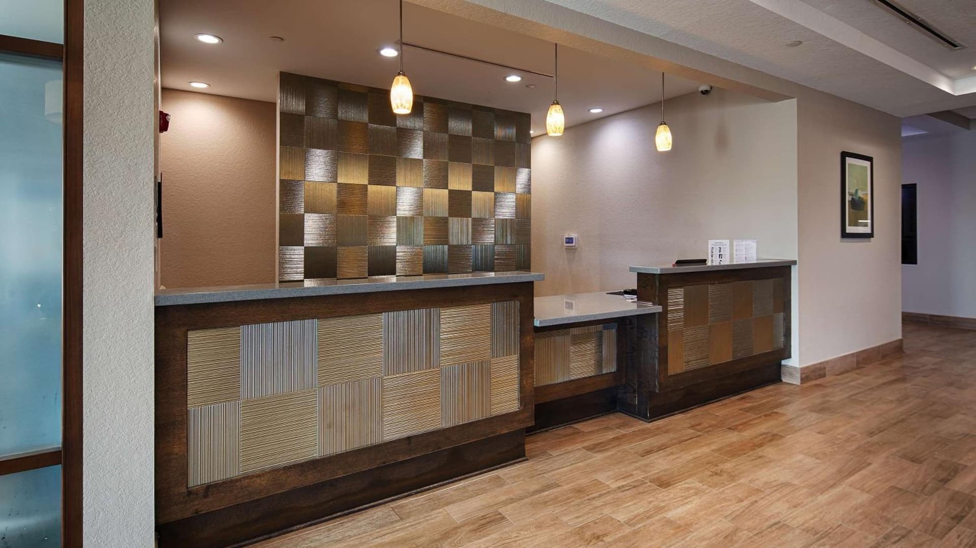 Best Western Plus College Station Inn & Suites property views in College Station, TX — gallery photo 3