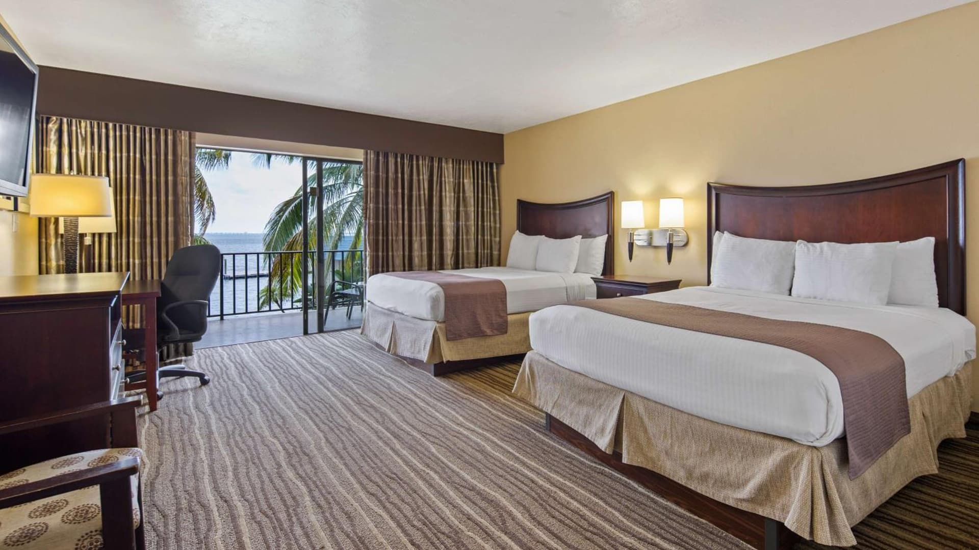 Best Western Fort Myers Waterfront gallery photo in North Fort Myers, FL — image 7