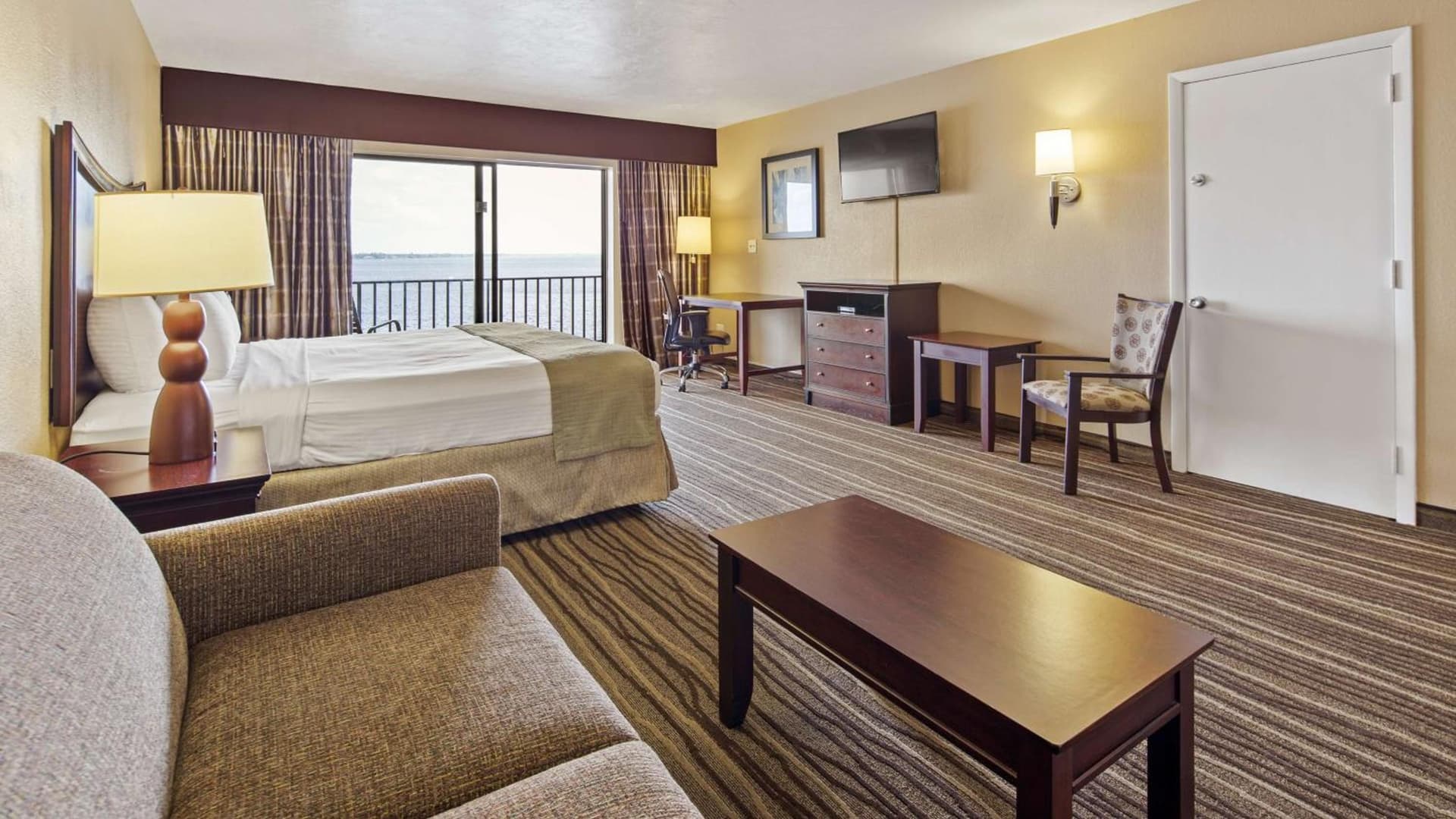 Best Western Fort Myers Waterfront gallery photo in North Fort Myers, FL — image 20