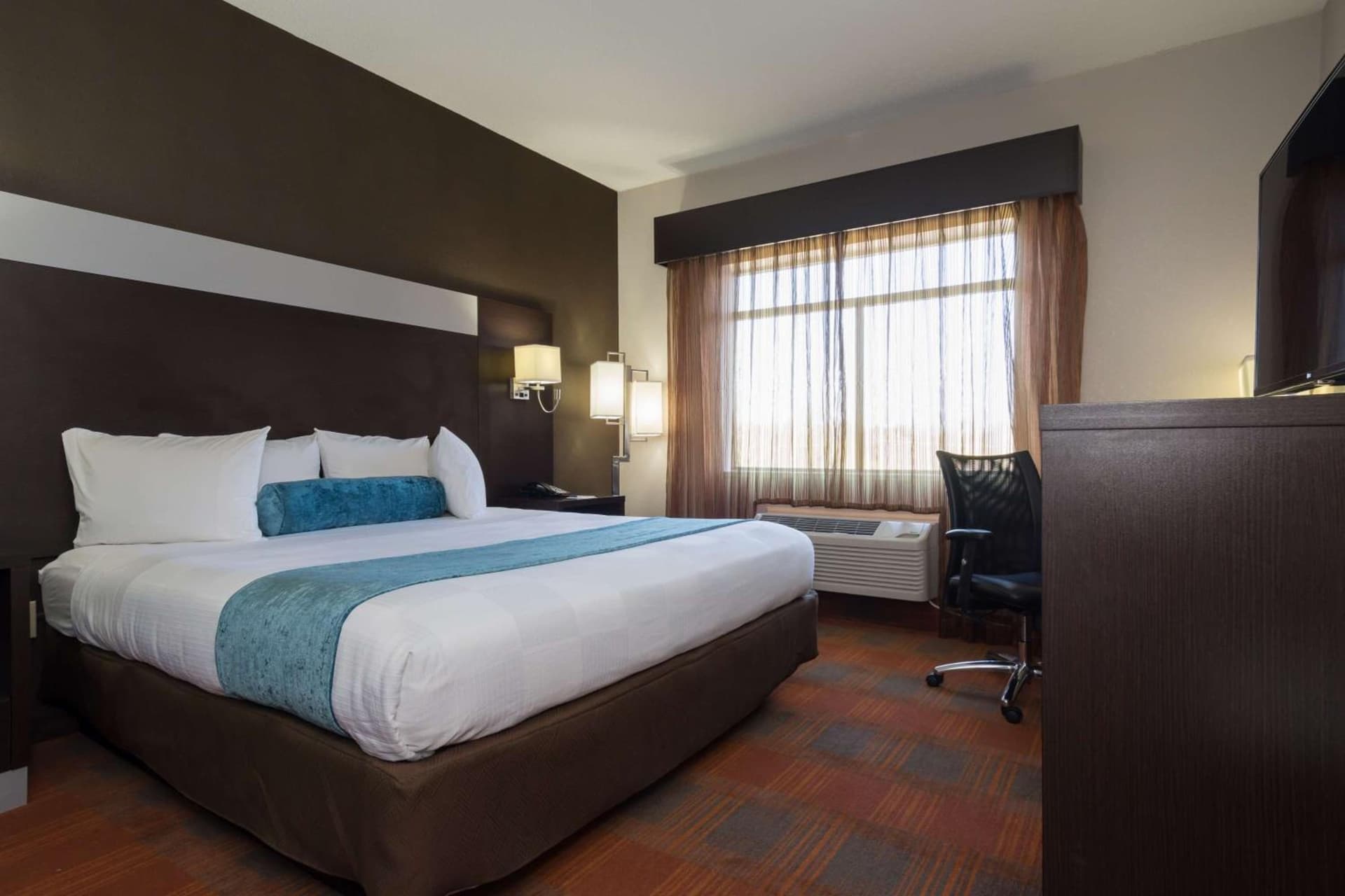 Best Western Plus Pineville-Charlotte South gallery photo in Charlotte, NC — image 15