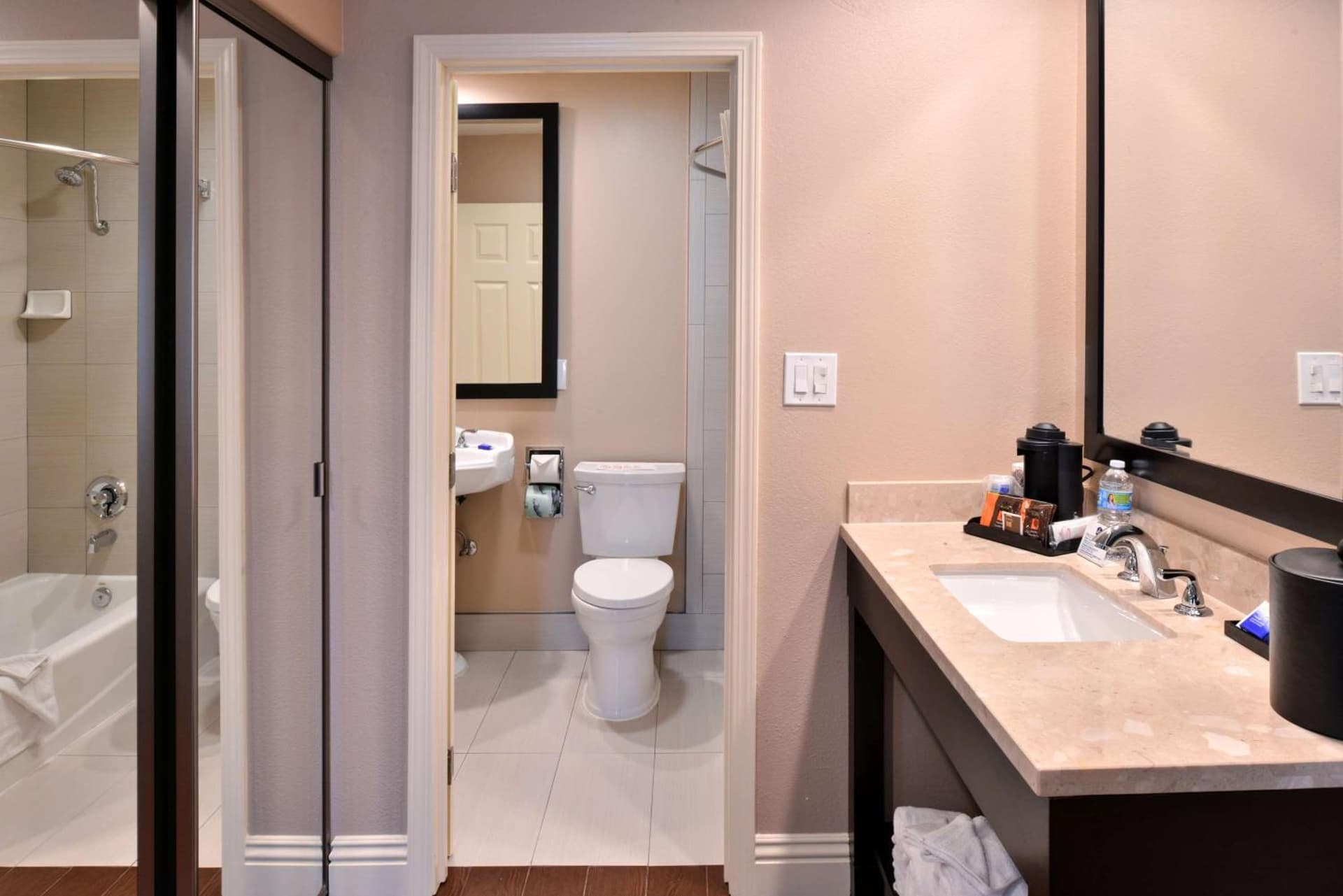 Best Western Oxnard Inn gallery photo in Oxnard, CA — image 39