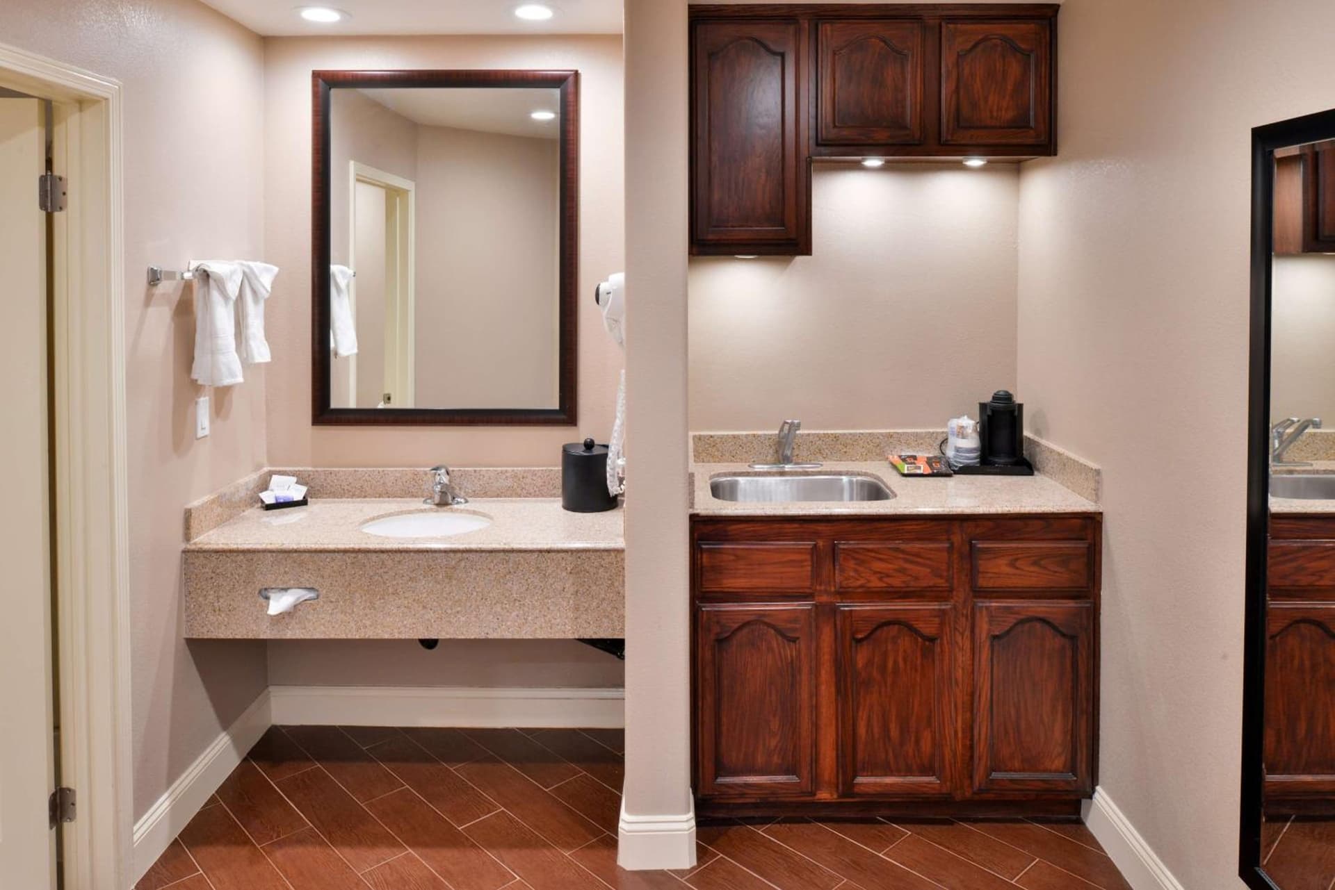 Best Western Oxnard Inn gallery photo in Oxnard, CA — image 36