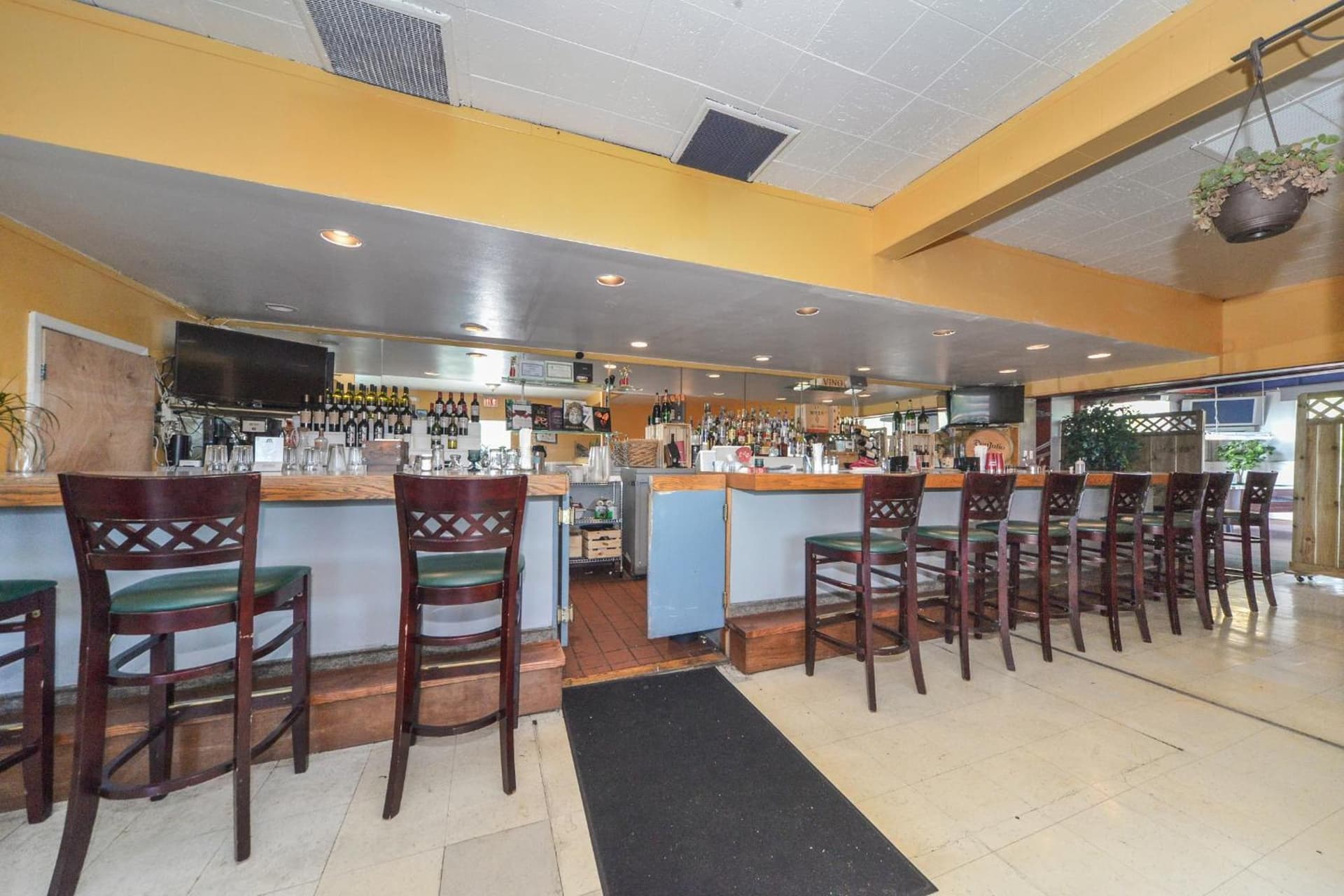 Red Carpet Inn - Stamford gallery photo in Stamford, CT — image 17