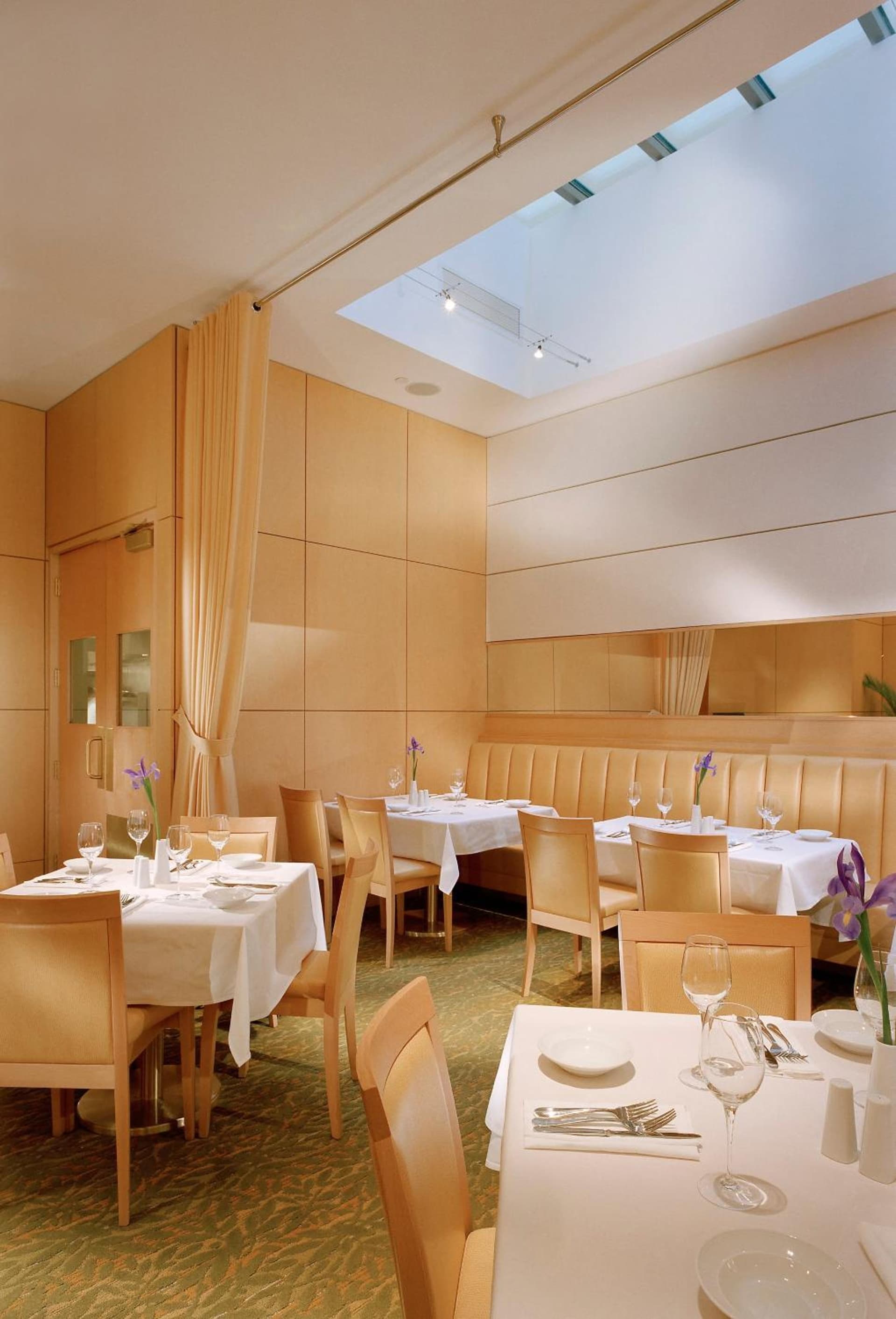 Orchard Garden Hotel gallery photo in San Francisco, CA — image 26