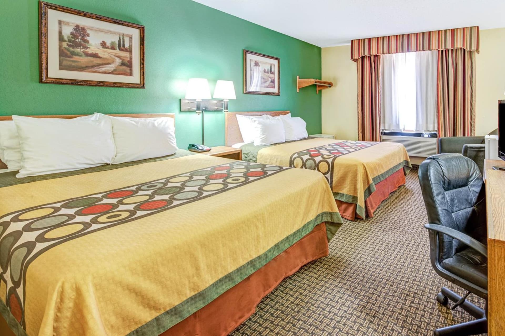 Super 8 by Wyndham McKinney/Plano Area gallery photo in McKinney, TX — image 11