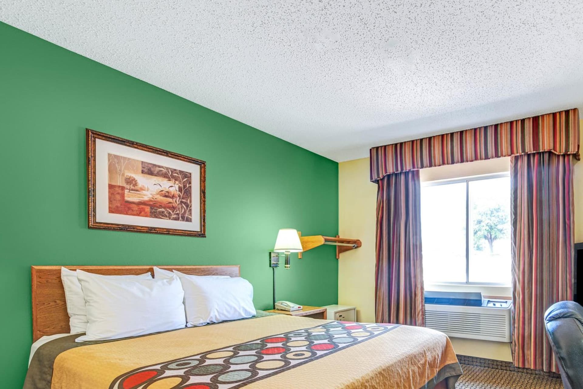 Super 8 by Wyndham McKinney/Plano Area gallery photo in McKinney, TX — image 14