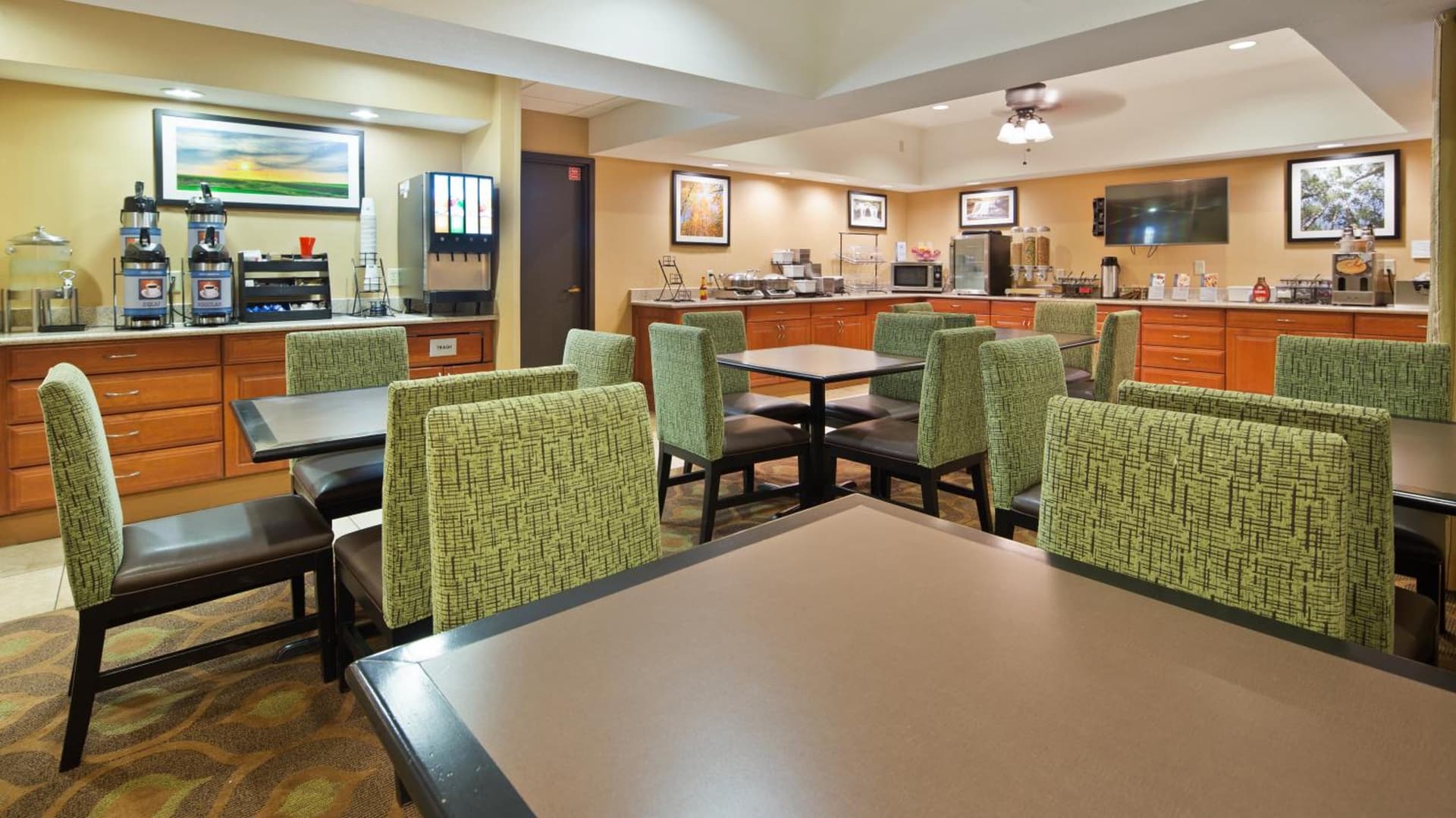 Mishawaka Inn gallery photo in South Bend, IN — image 8