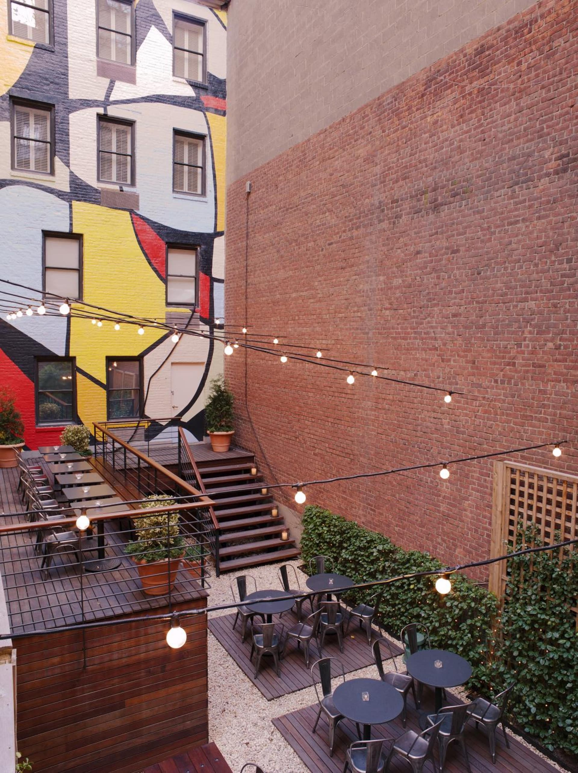 Pod 51 gallery photo in New York, NY — image 7