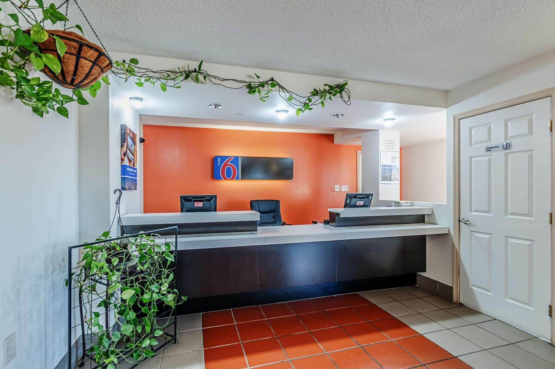 Motel 6-Martinsburg, WV property views in Falling Waters, WV — gallery photo 3