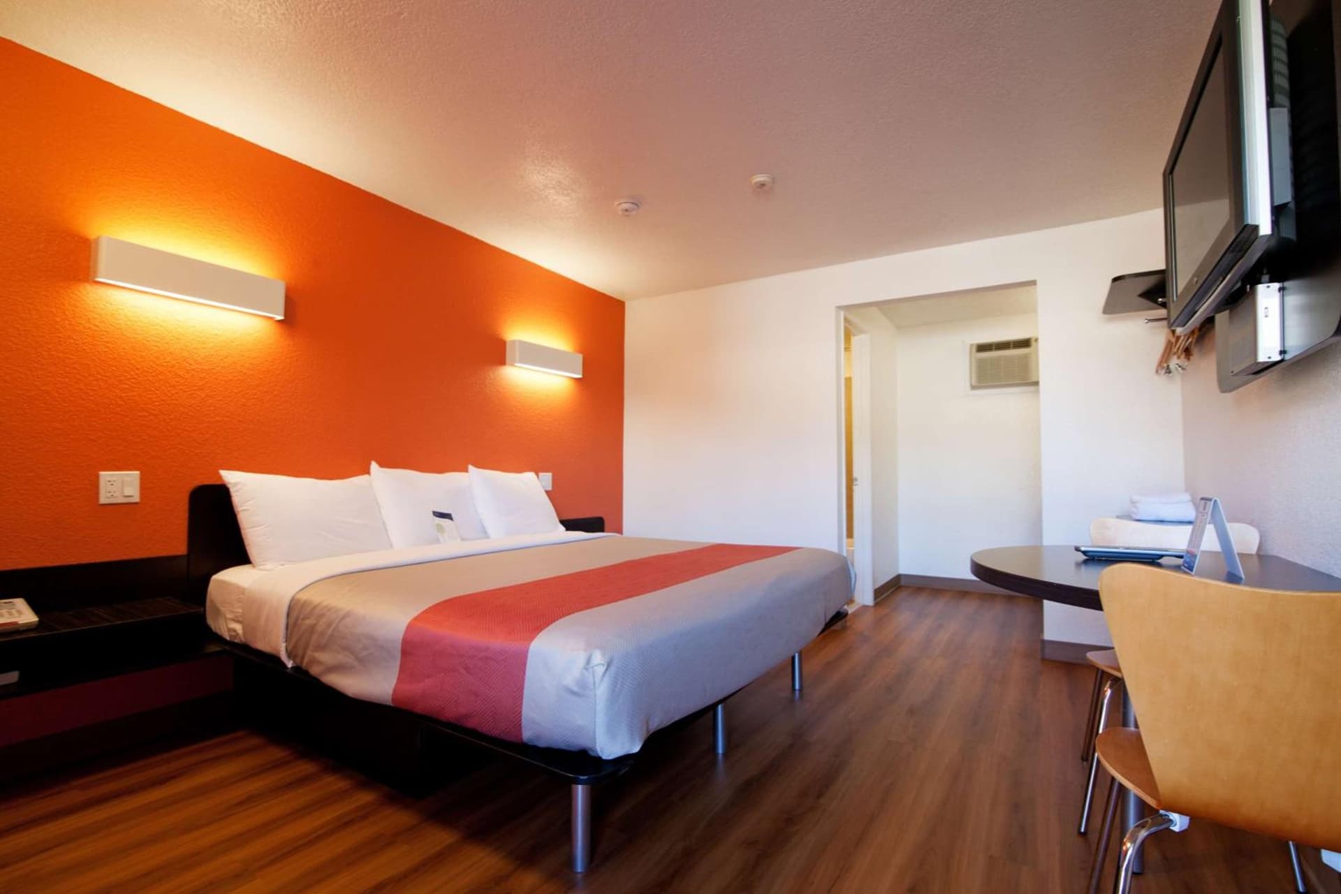 Motel 6-Bremerton, WA property views in Bremerton, WA — gallery photo 3
