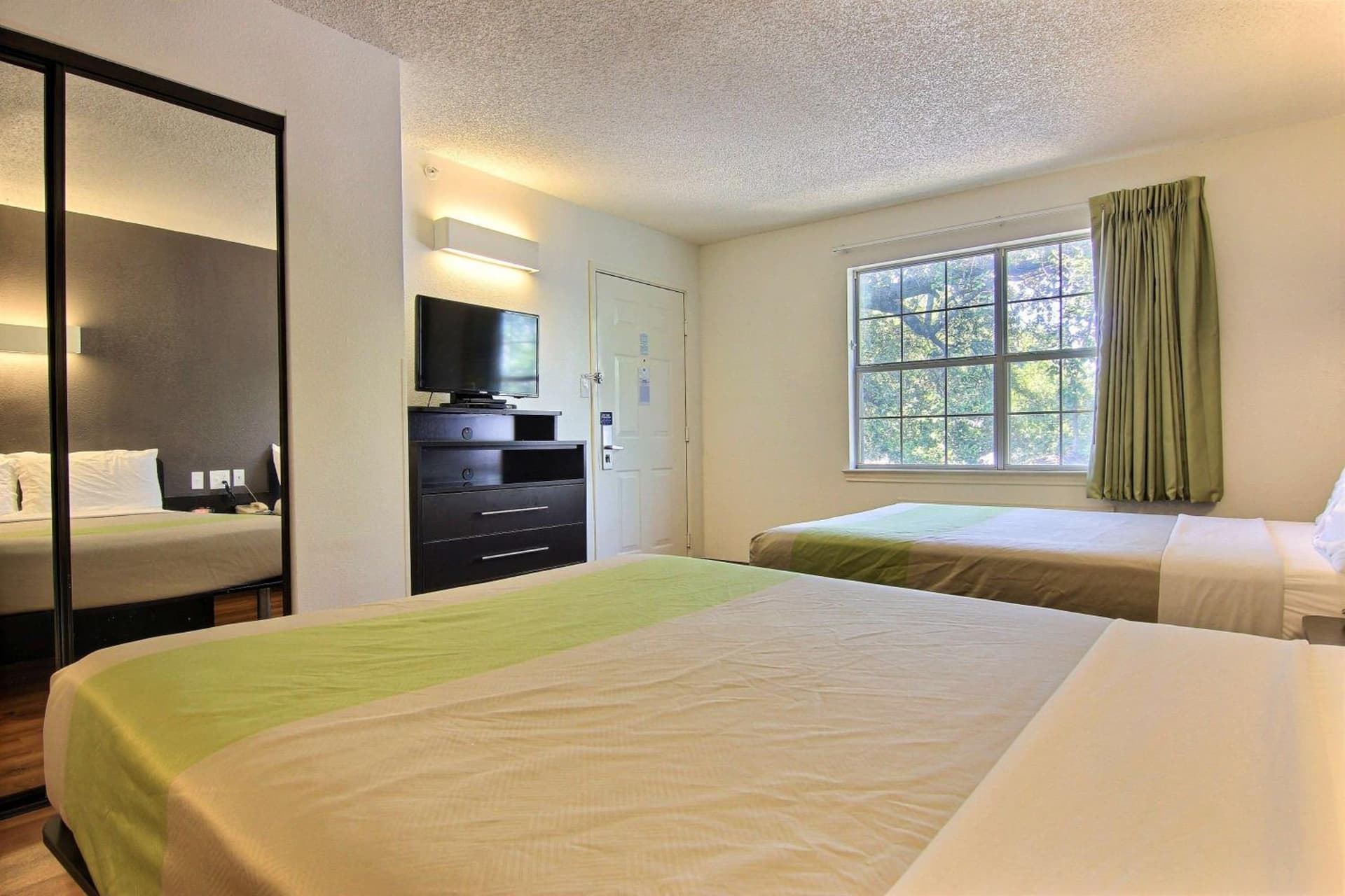 Studio 6 Extended Stay - Austin, TX - Northwest interior in Austin, TX — gallery photo 2