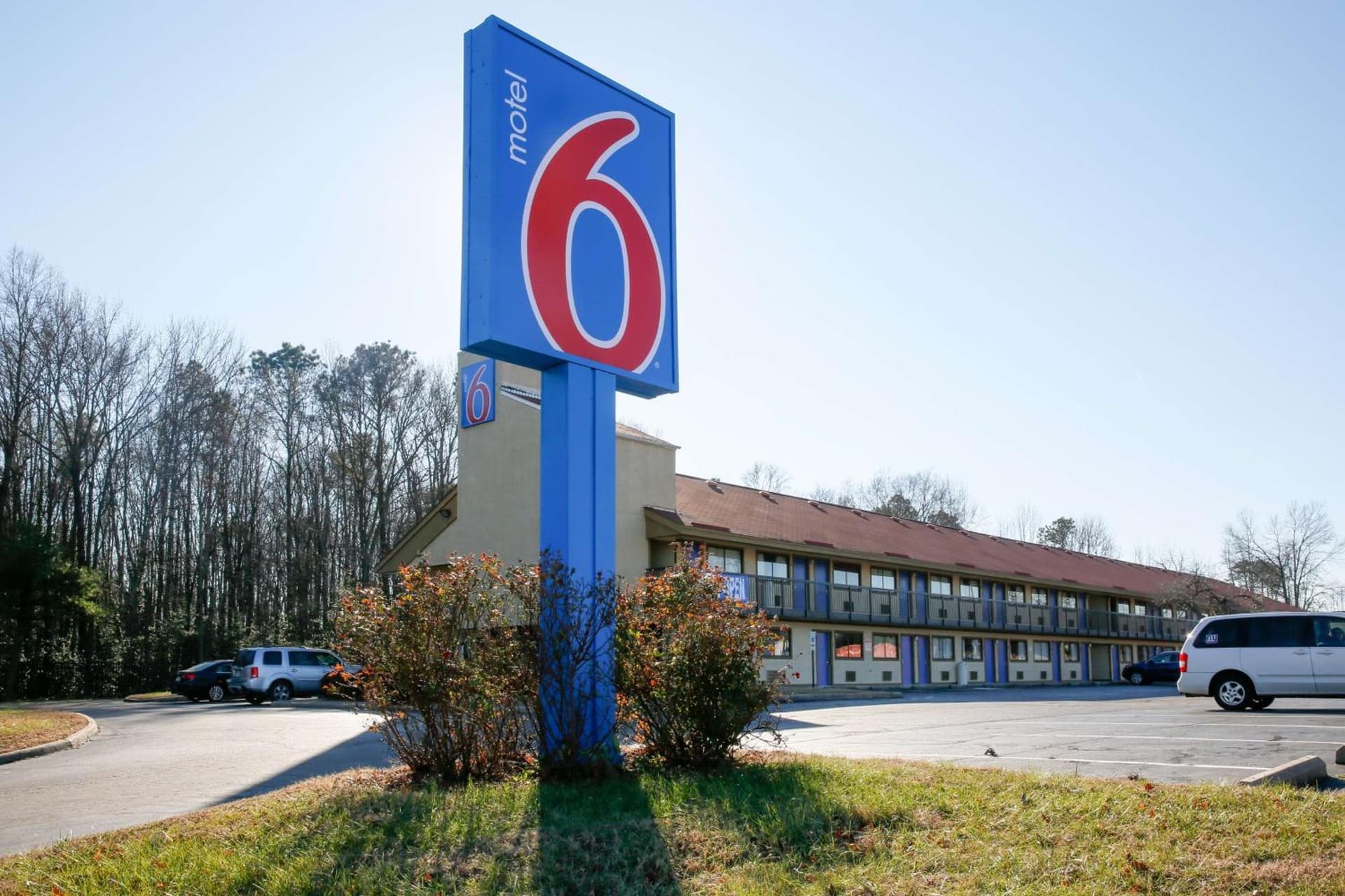 Motel 6-Richmond, VA - Midlothian Turnpike featured exterior or lobby in Richmond, VA — similar hotel