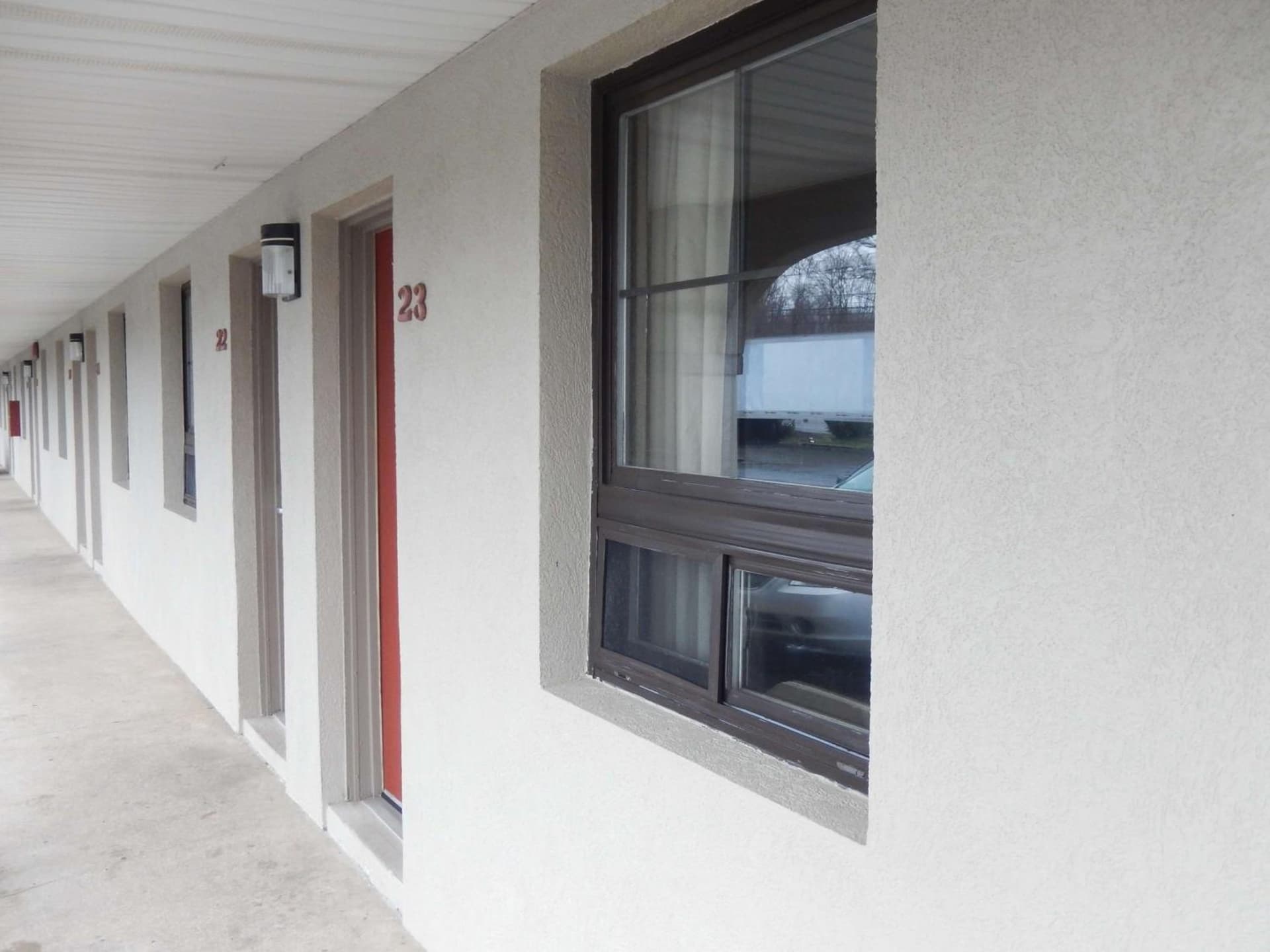 Scottish Inns and Suites- Bordentown, NJ property views in Bordentown, NJ — gallery photo 3