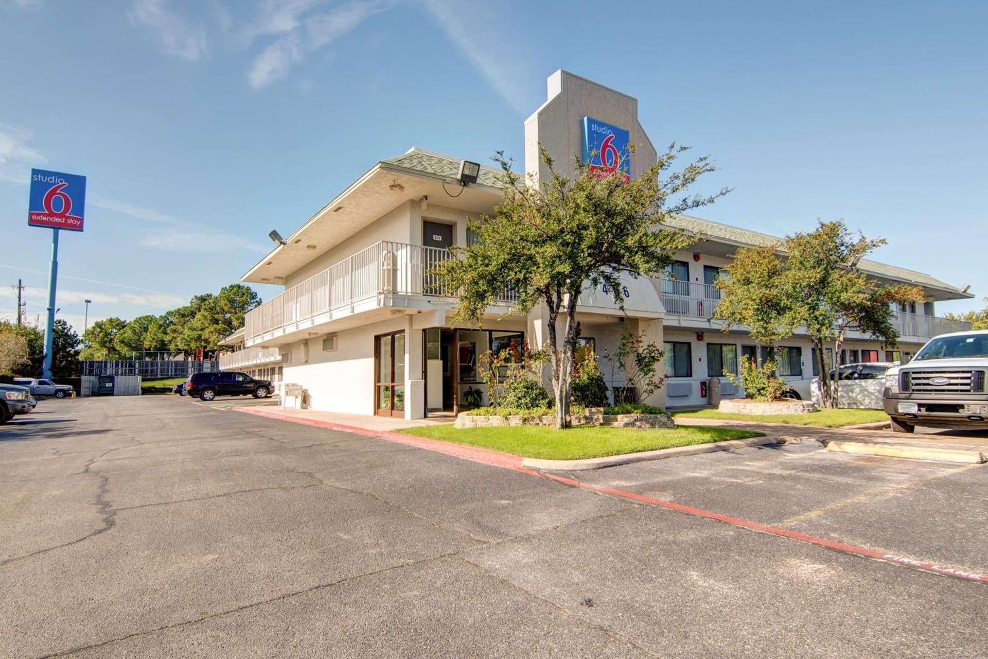 Studio 6-Grand Prairie, TX featured exterior or lobby in Grand Prairie, TX — similar hotel