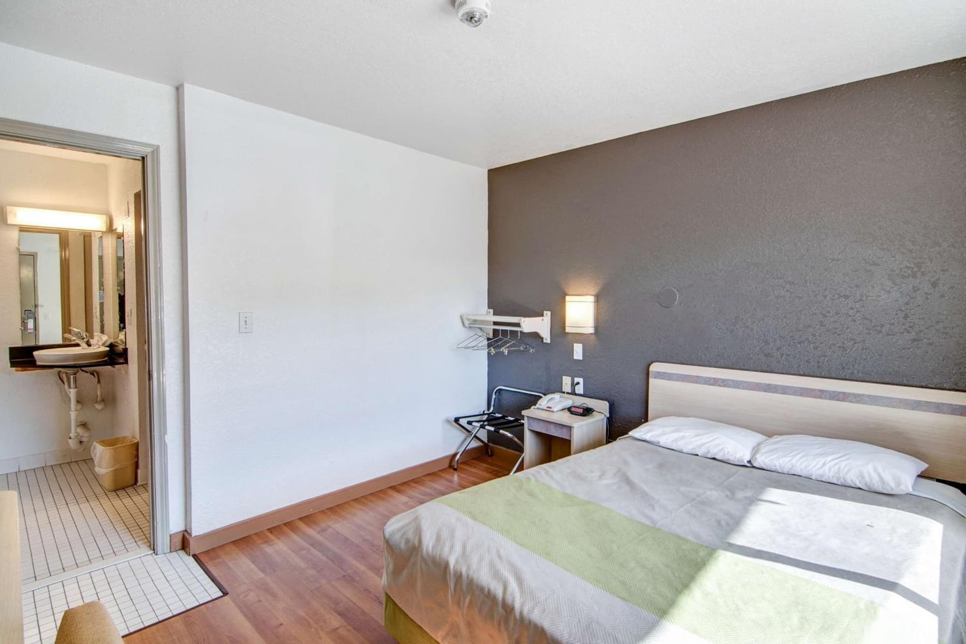 Studio 6-Grand Prairie, TX property views in Grand Prairie, TX — gallery photo 3