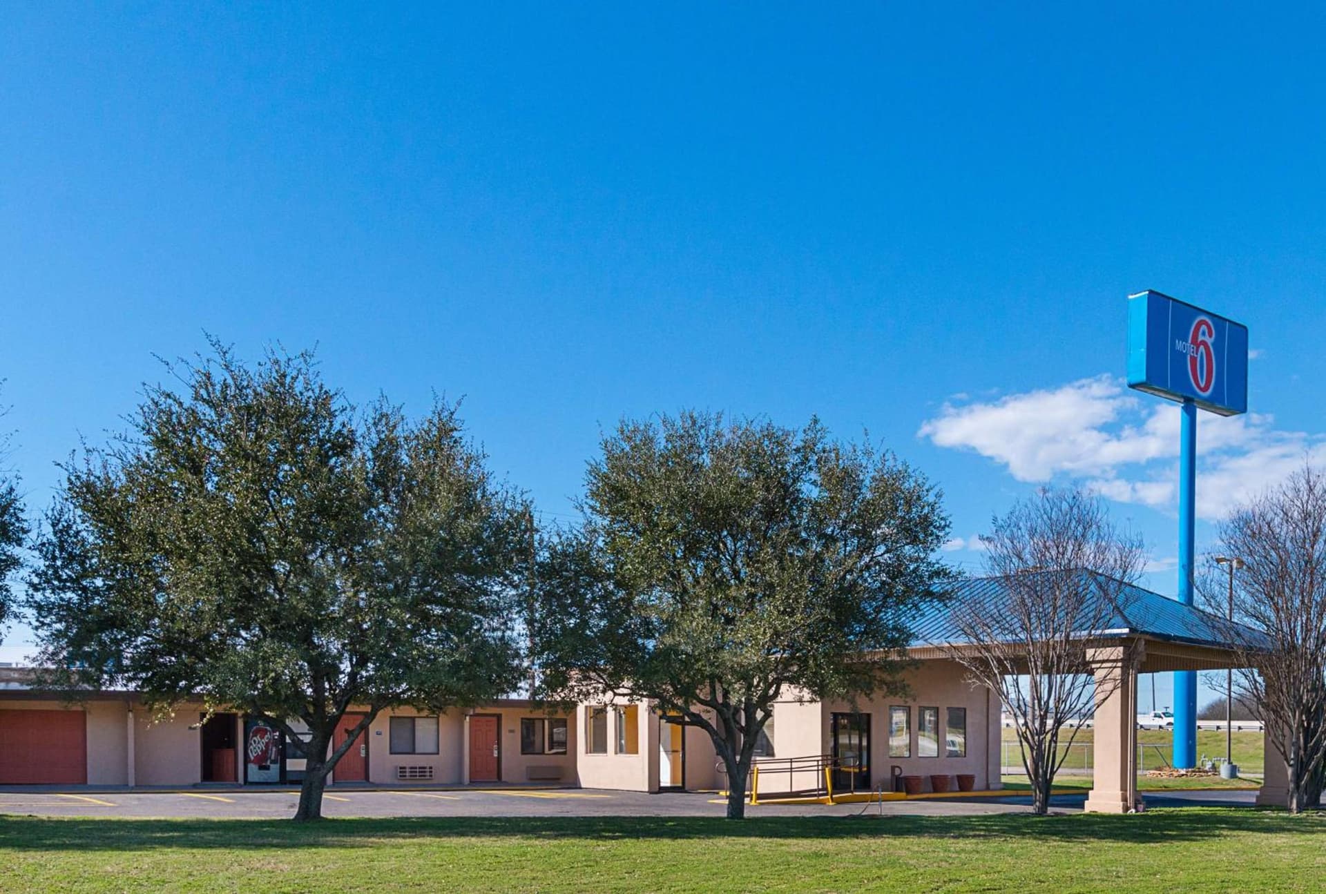 Motel 6-Waco, TX featured exterior or lobby in Waco, TX — similar hotel