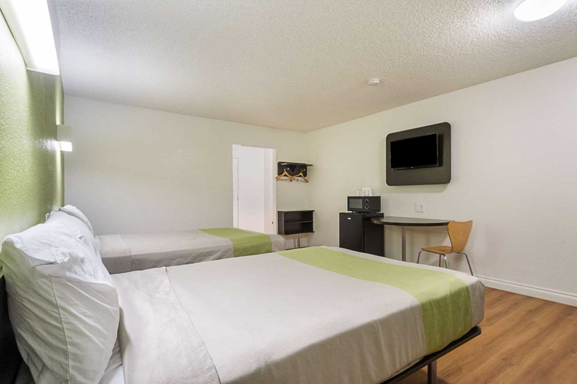 Motel 6-Santa Maria, CA - South gallery photo in Santa Maria, CA — image 12