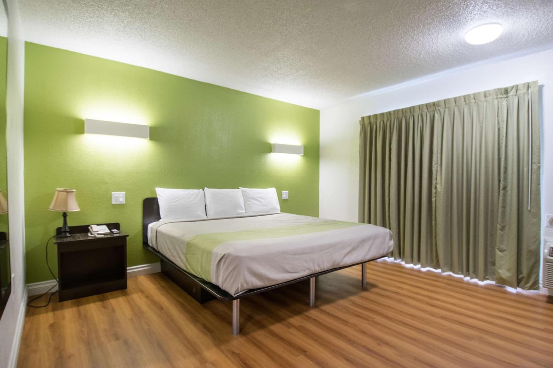Motel 6-Santa Maria, CA - South gallery photo in Santa Maria, CA — image 15