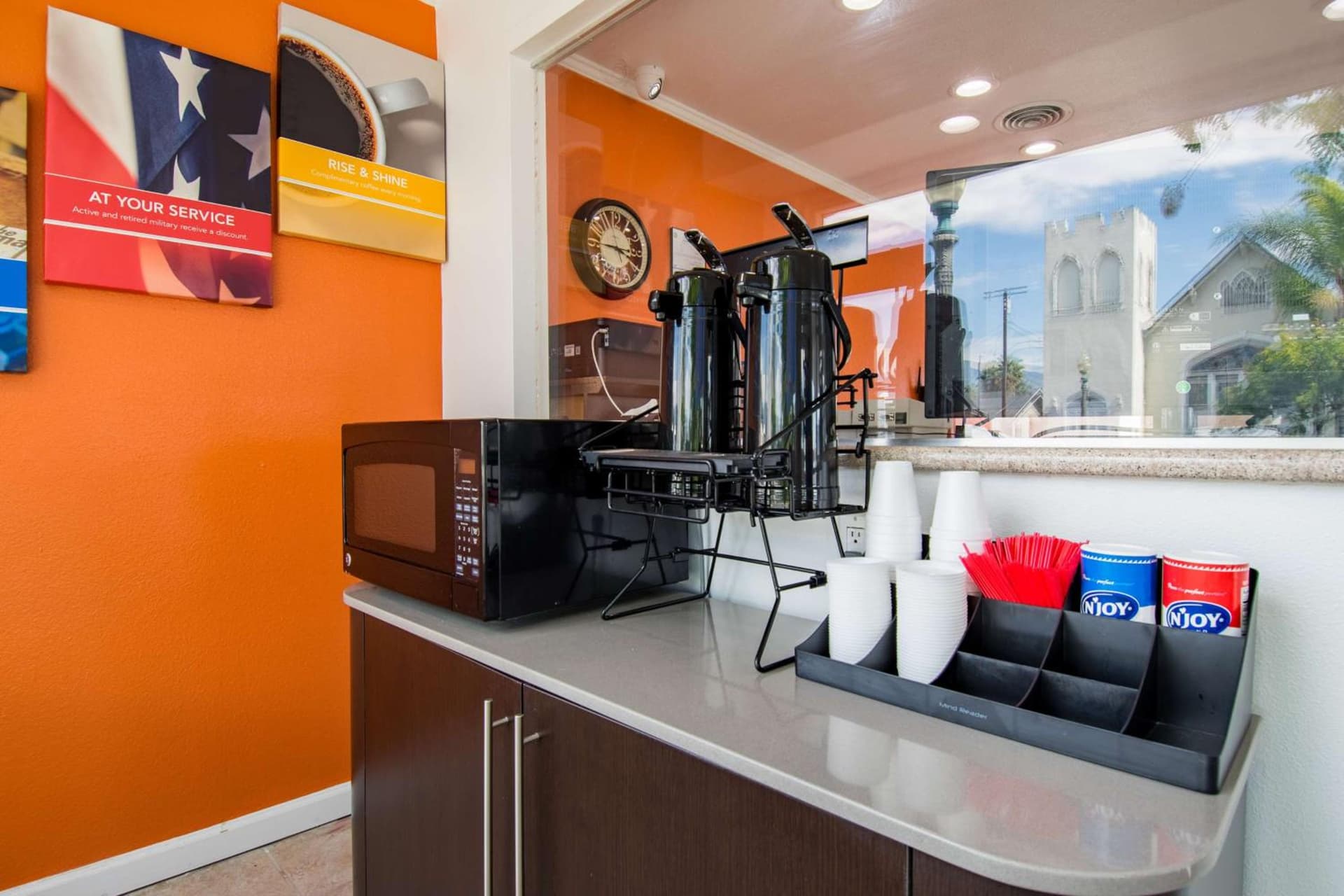 Motel 6-San Bernardino, CA - Downtown gallery photo in San Bernardino, CA — image 4